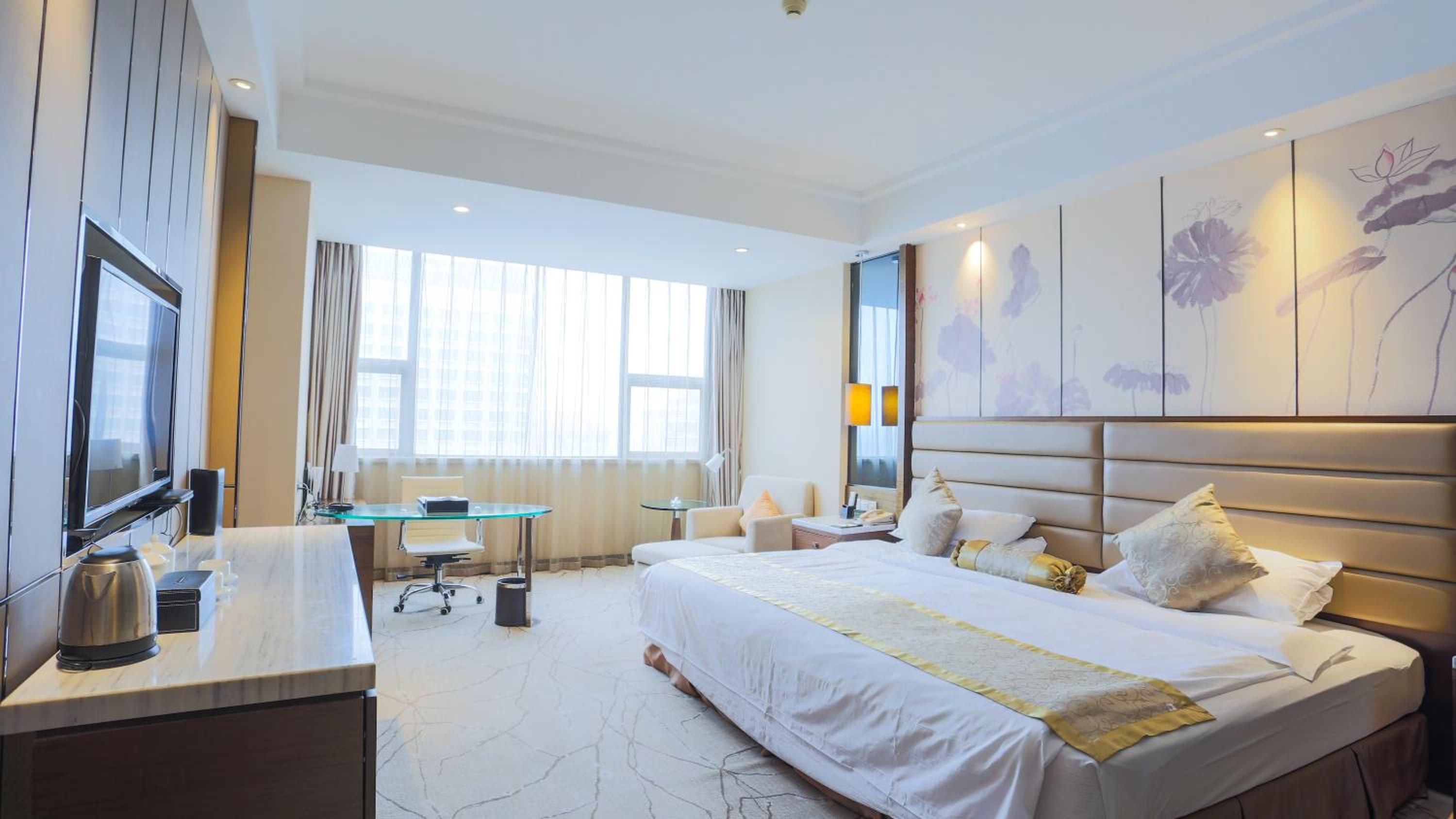 Superior Queen Room