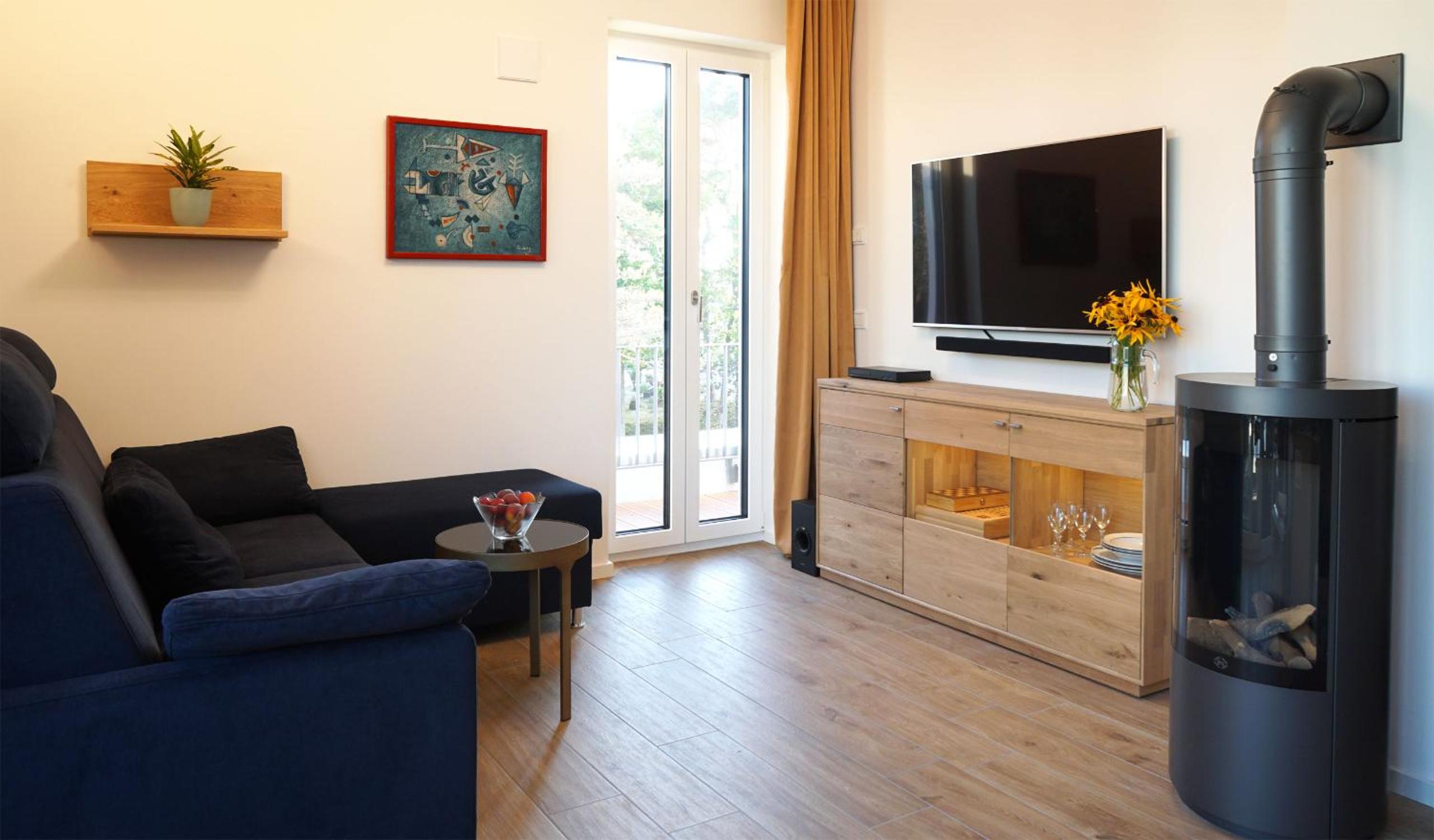 One-Bedroom Apartment with Terrace photo 1