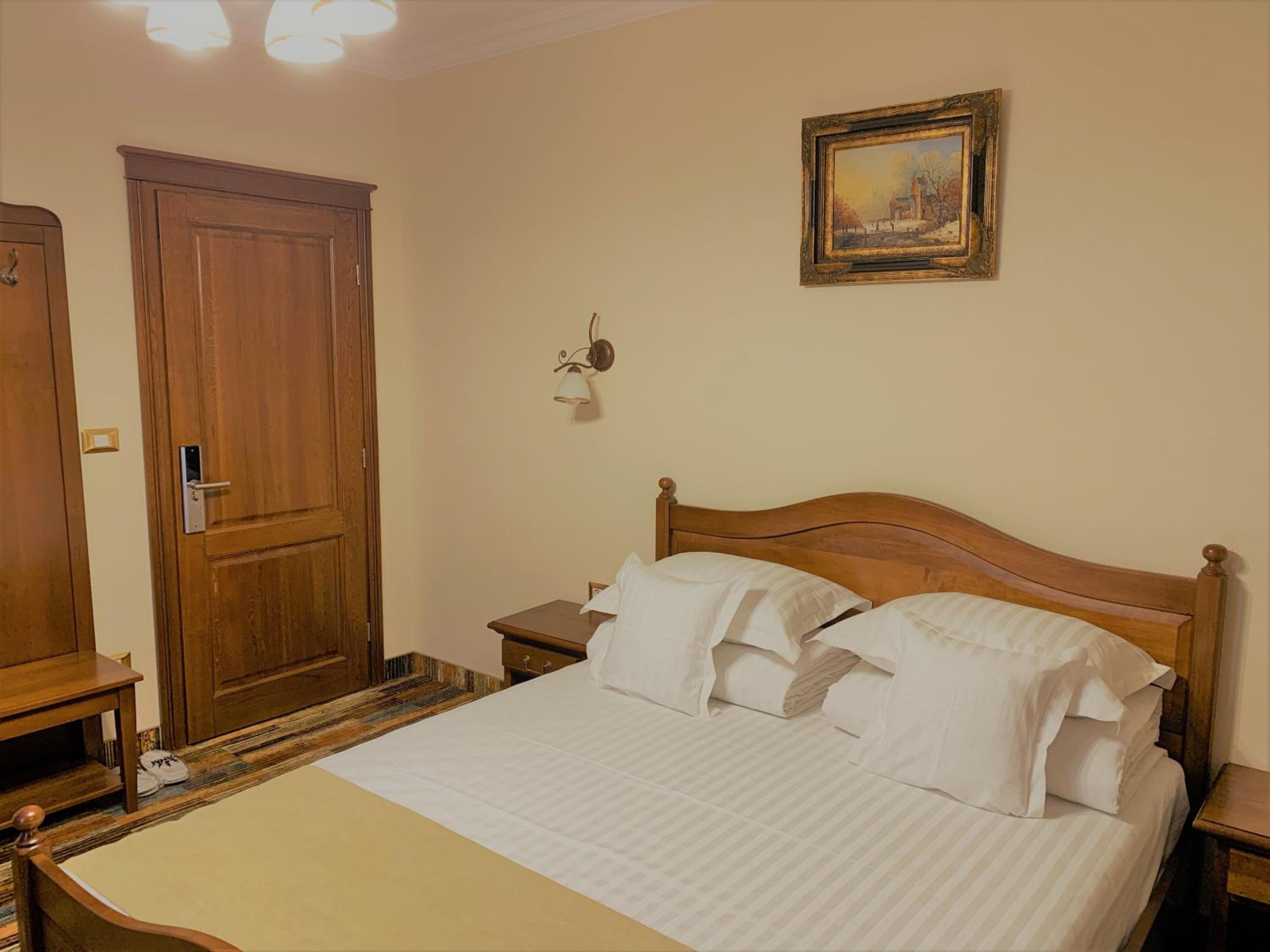 Double Room - Disability Access - Photo 3