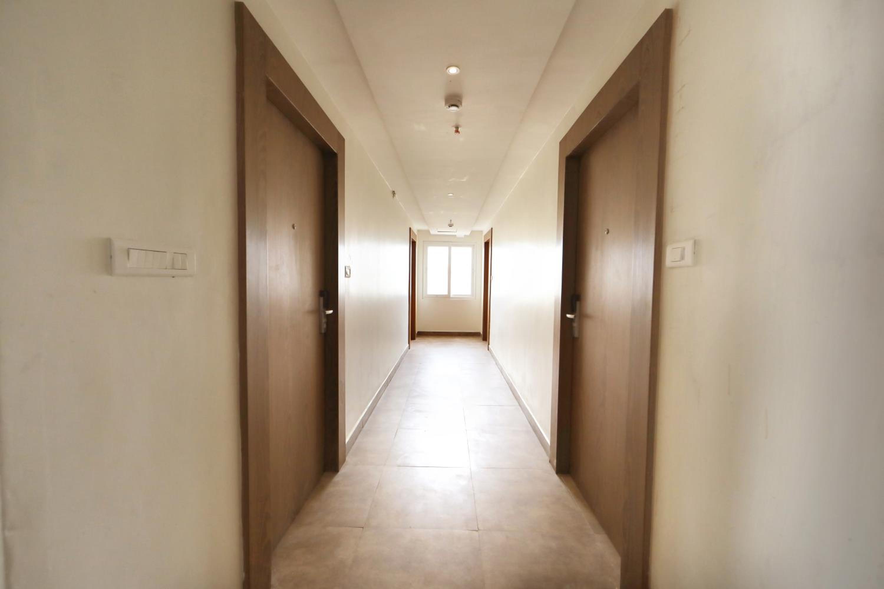 Standard Double Room - Photo 2