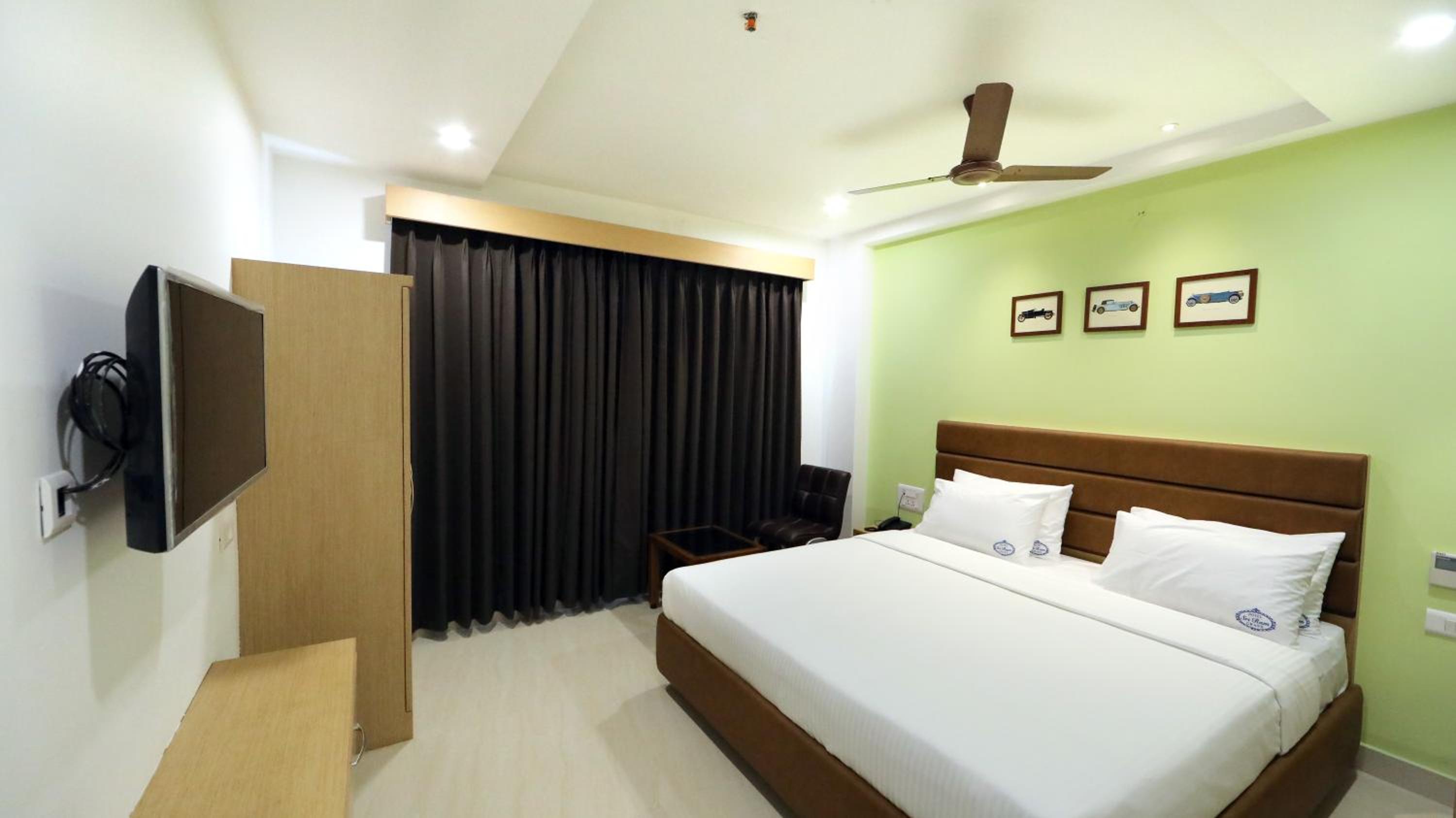 Standard Double Room - Photo 14