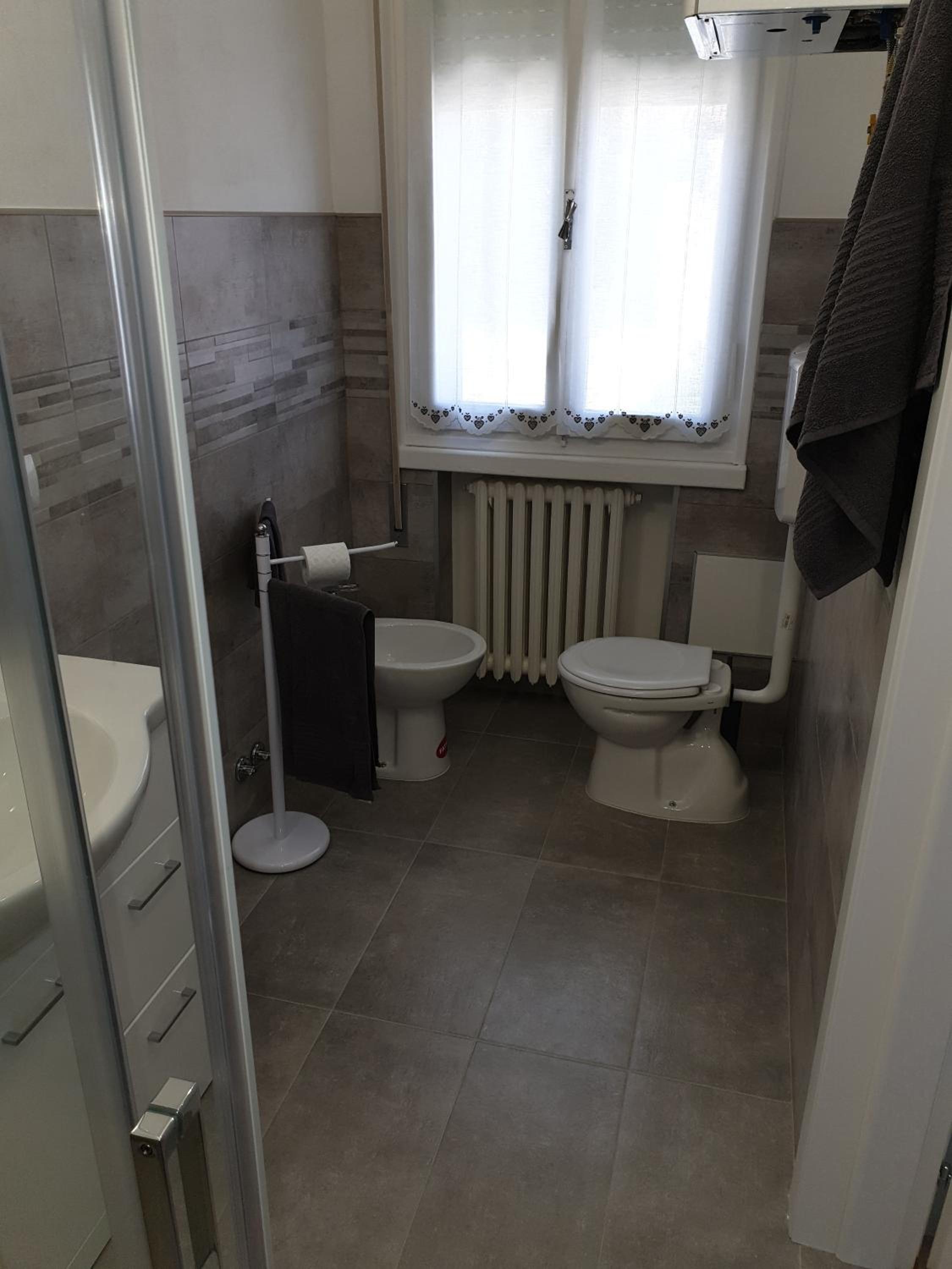Deluxe Double Room with Extra Bed - Photo 14