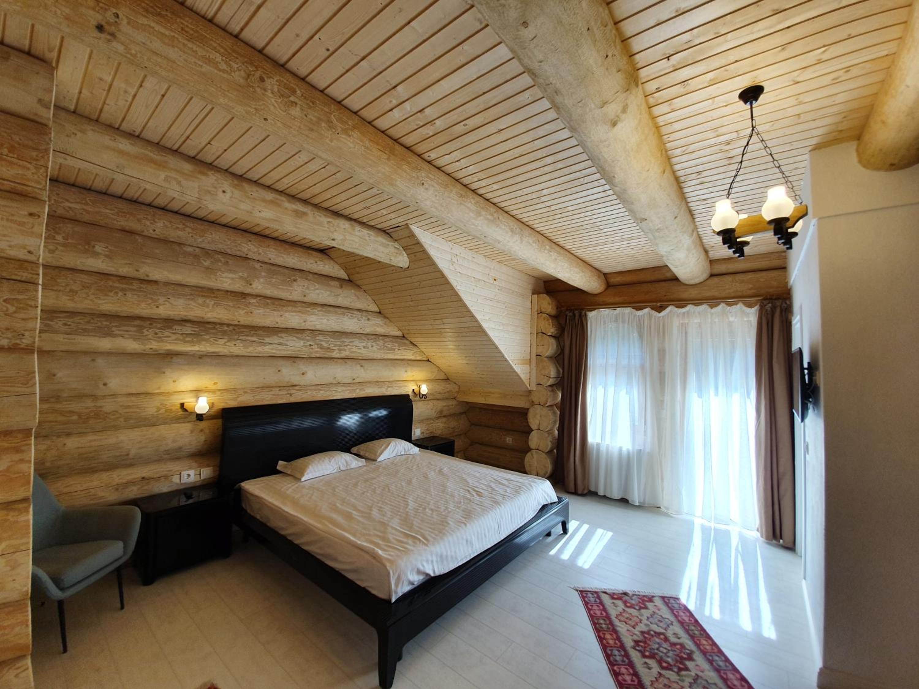 Deluxe Family Suite photo 3