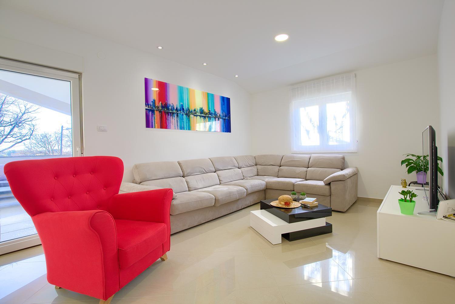 Three-Bedroom Apartment photo 1