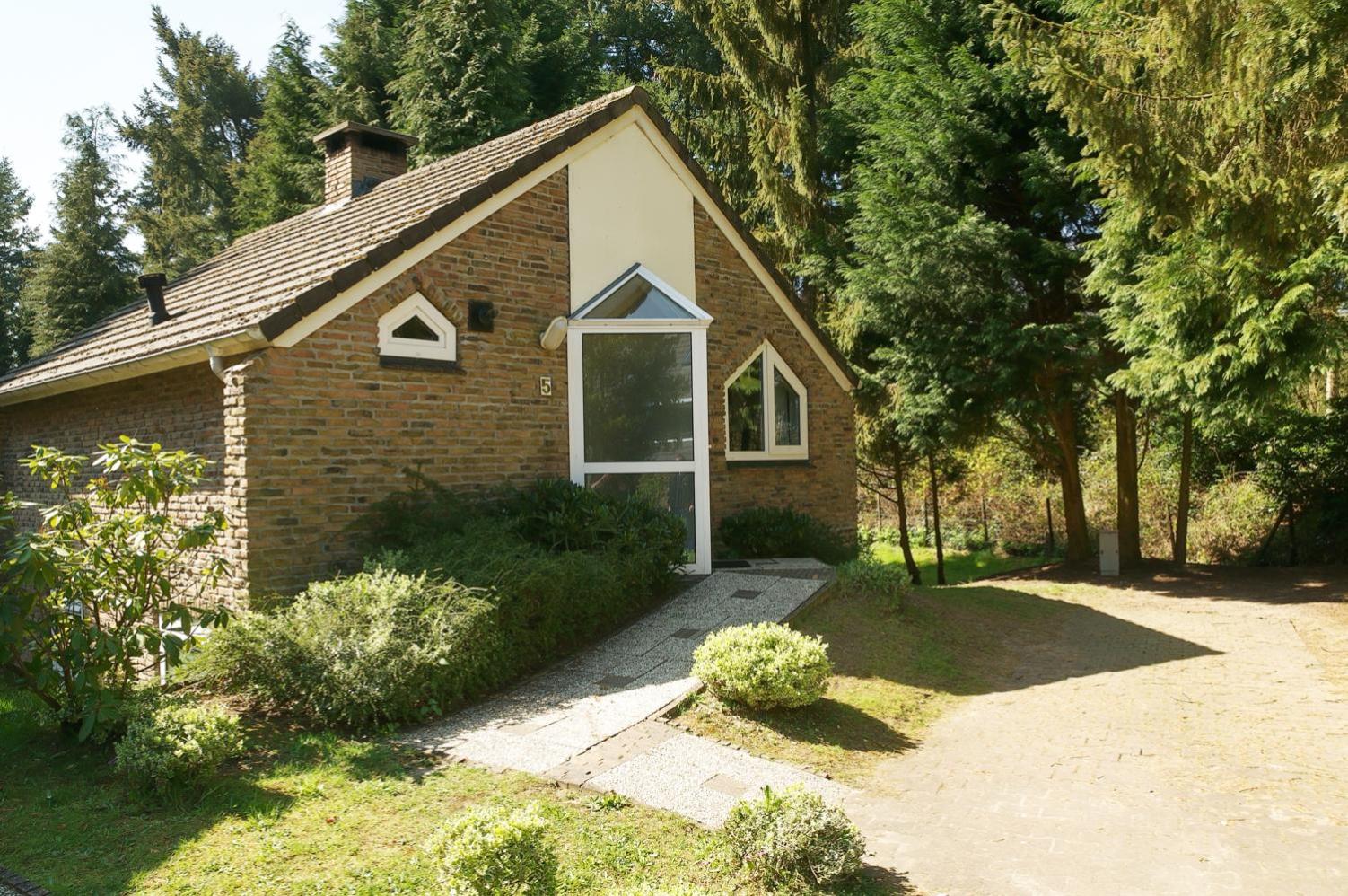 Two-Bedroom Bungalow photo 3