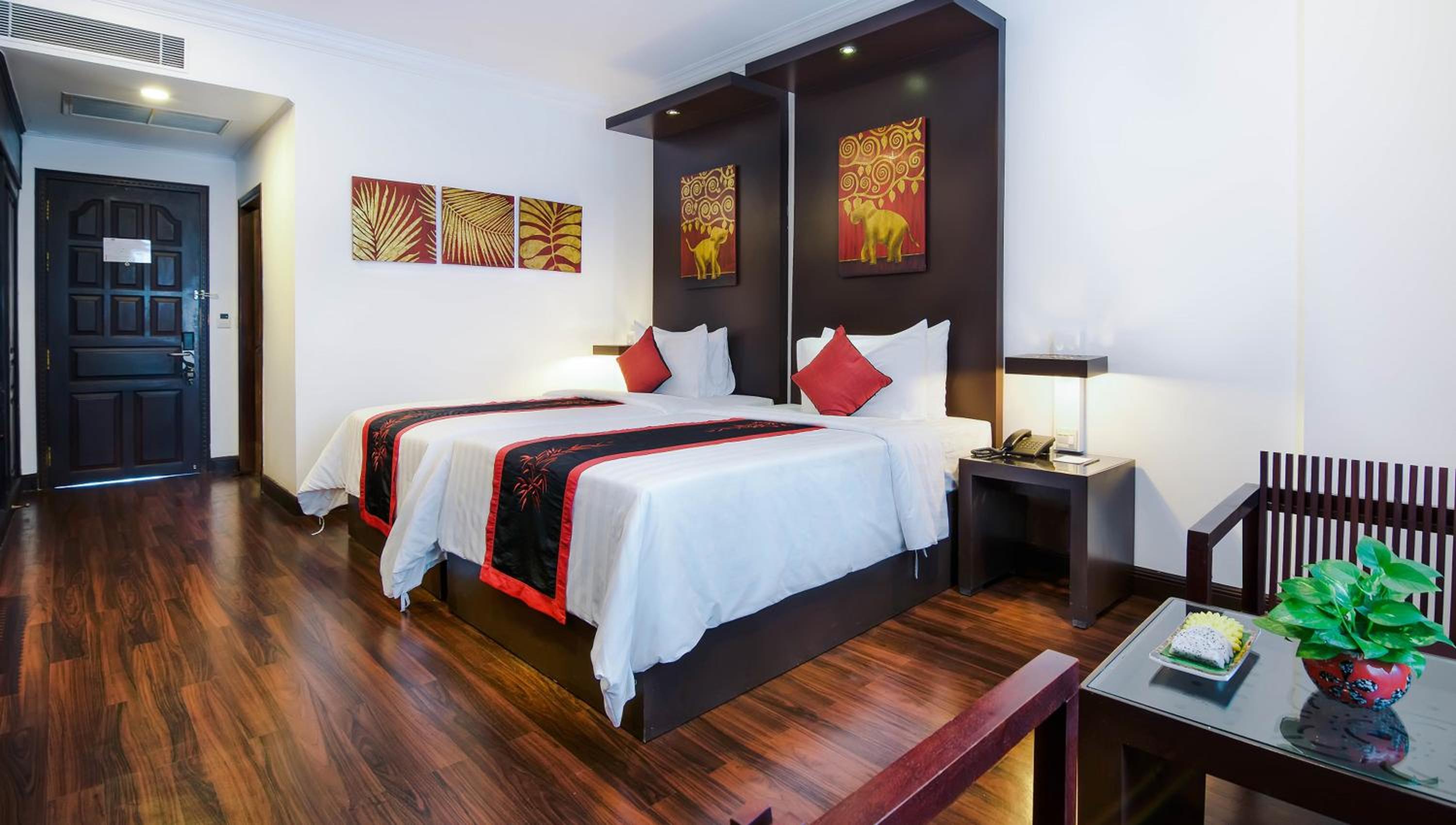 Deluxe Twin Room - Photo 2