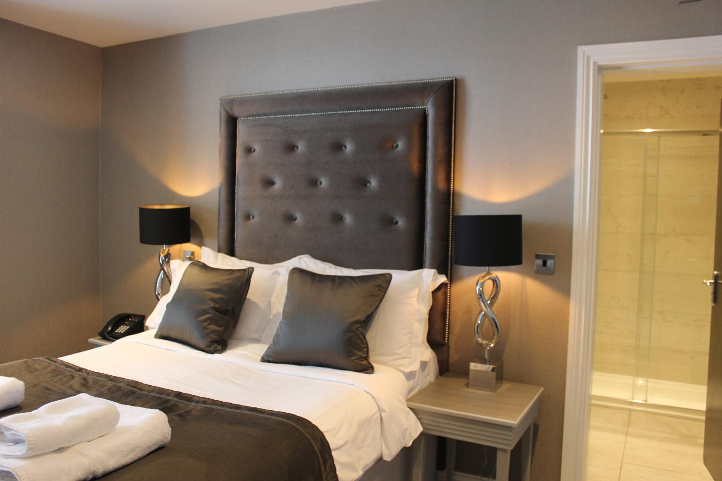 Standard Double Room - Photo 4