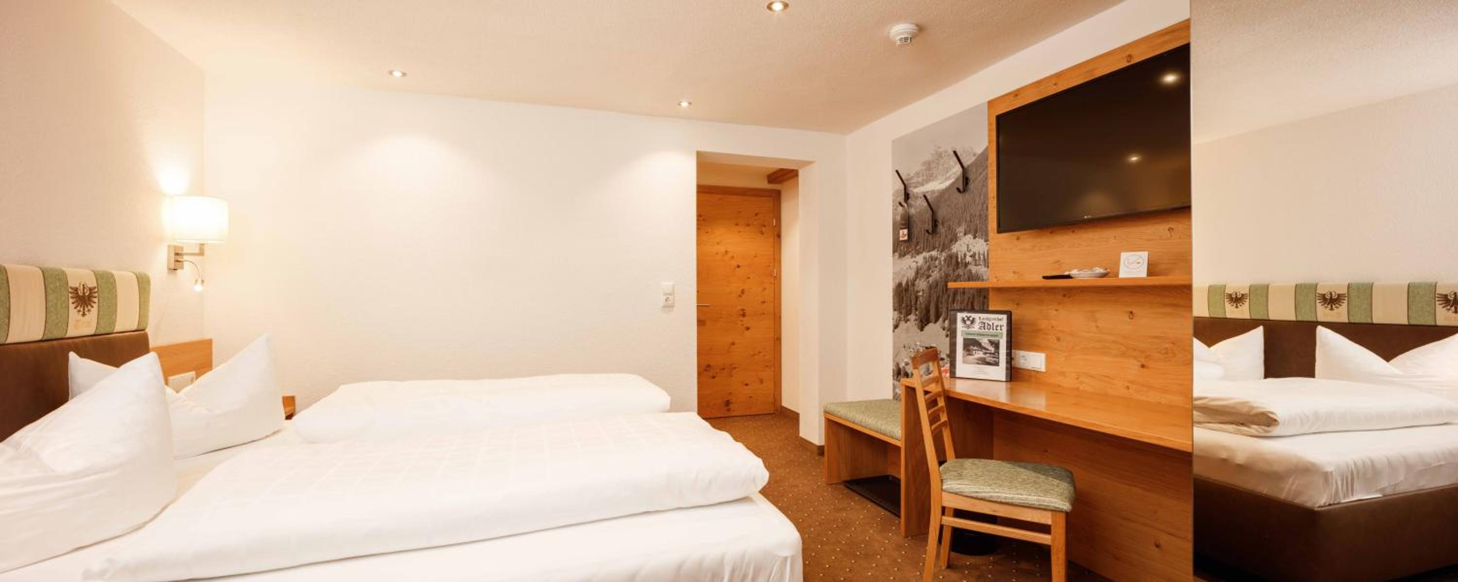 Double Room with Balcony photo 2