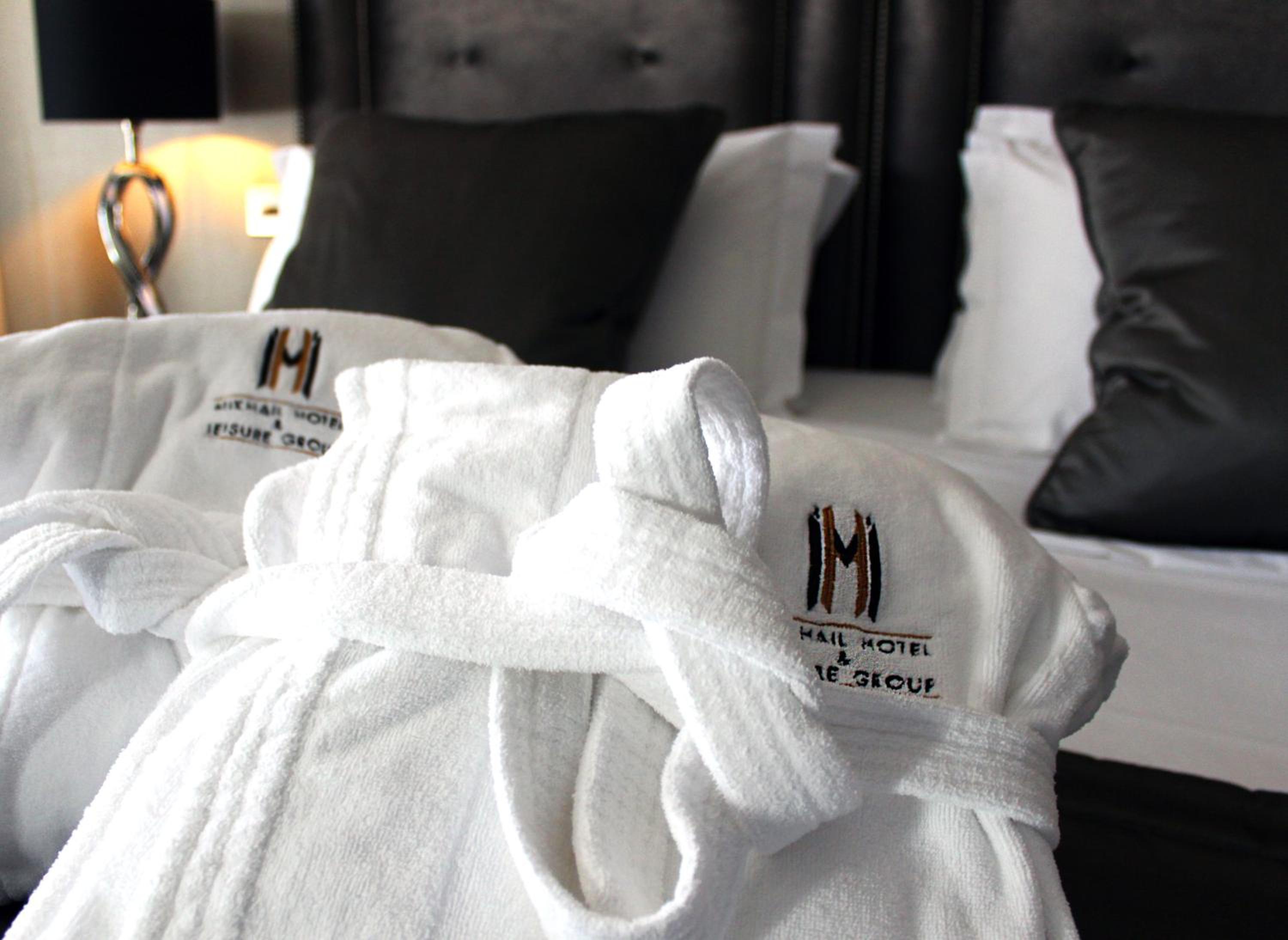 Superior King Suite - Photo 8