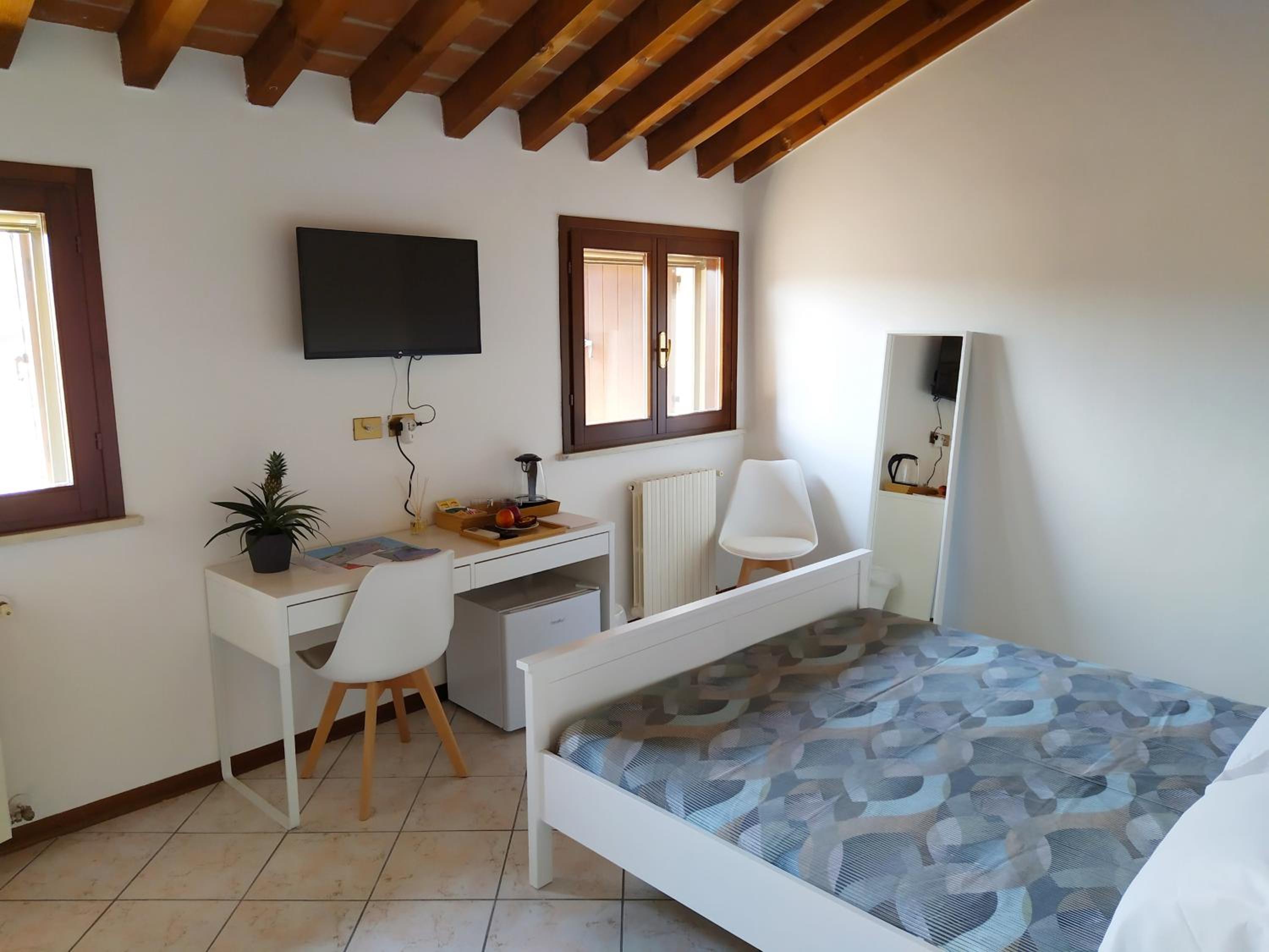 Deluxe Family Suite - Photo 1