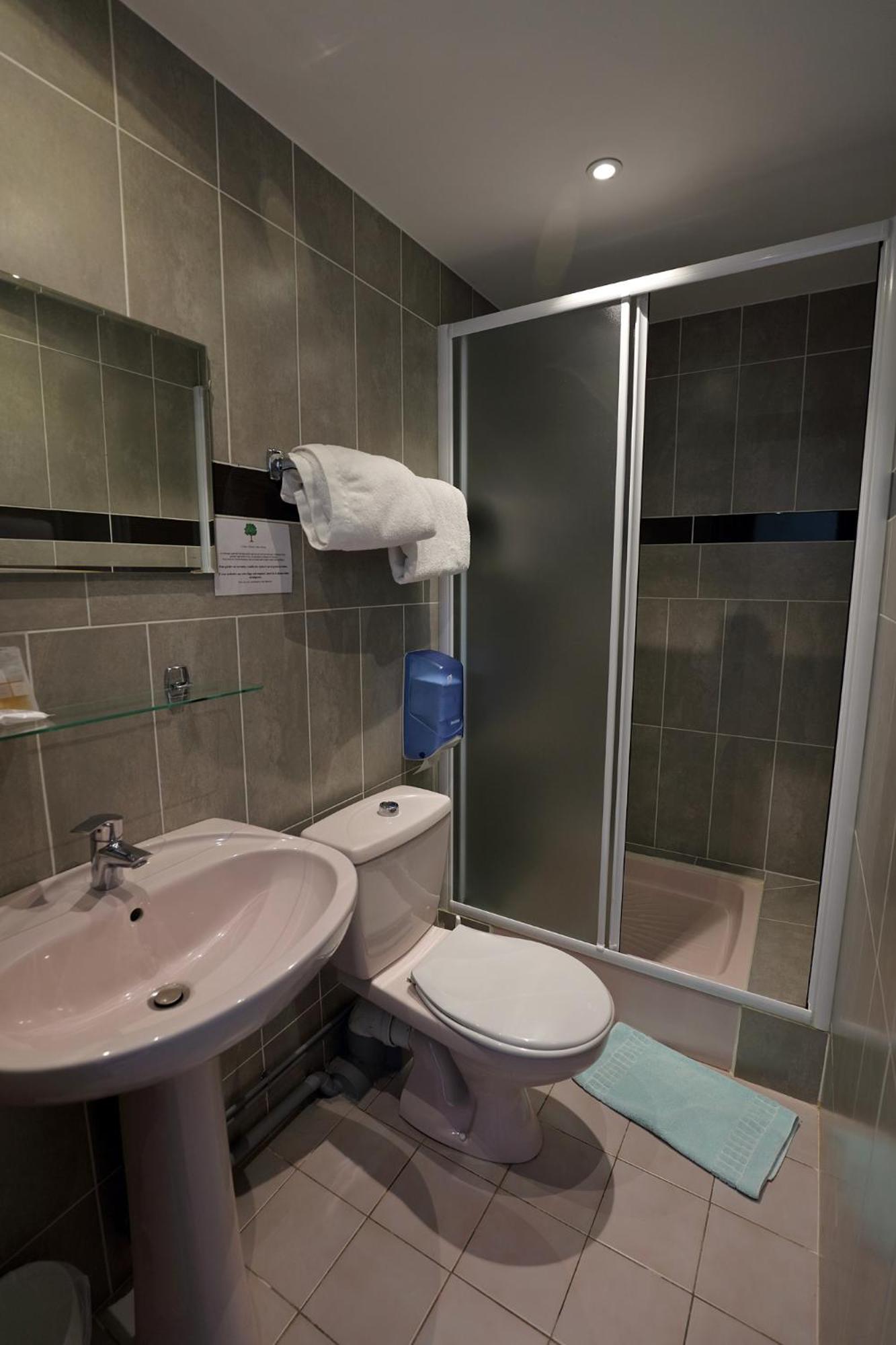 Triple Room with Courtyard View photo 3