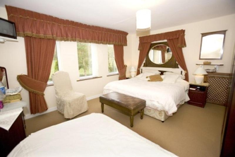 Standard Family Room photo 1