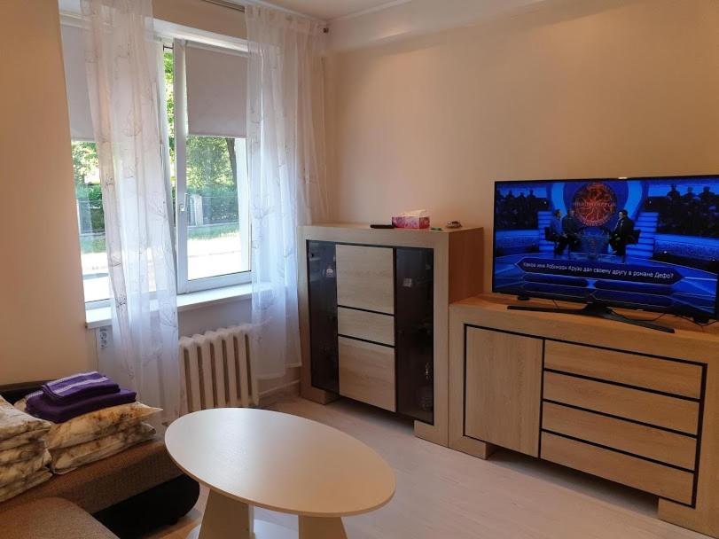 One-Bedroom Apartment - Photo 1