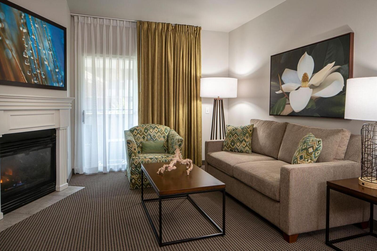 One-Bedroom Suite