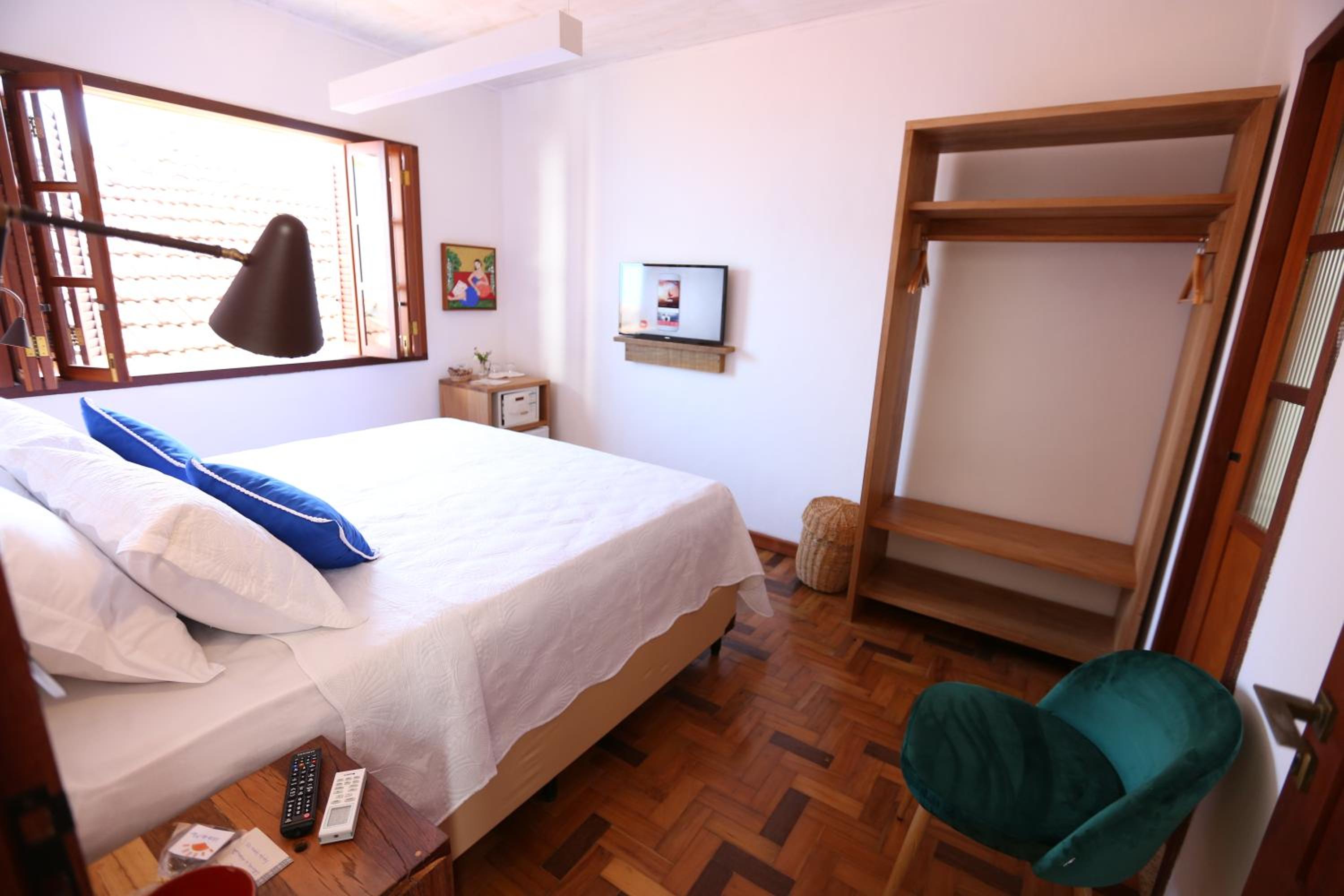 Large Double or Twin Room