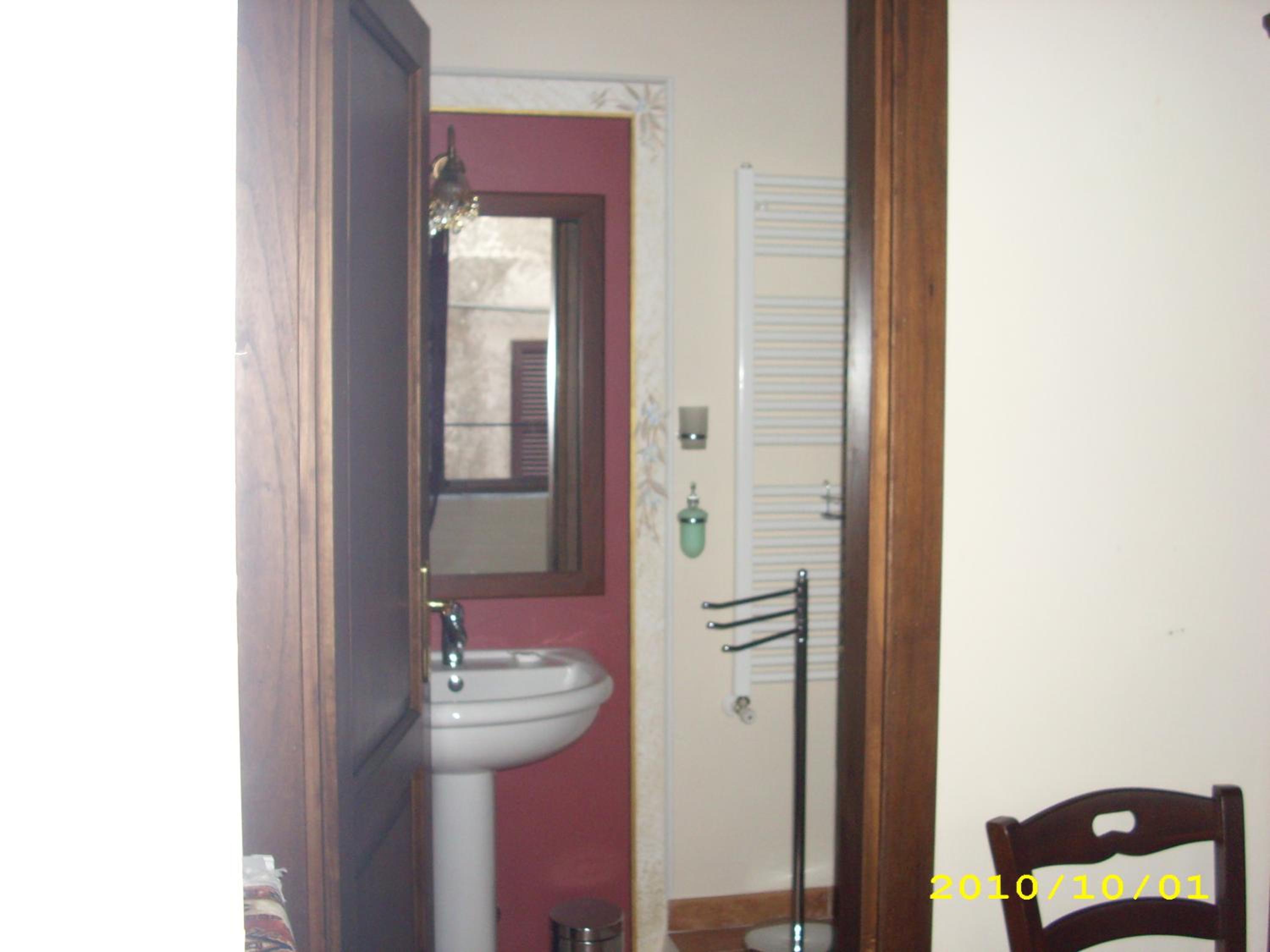 Economy Room photo 2