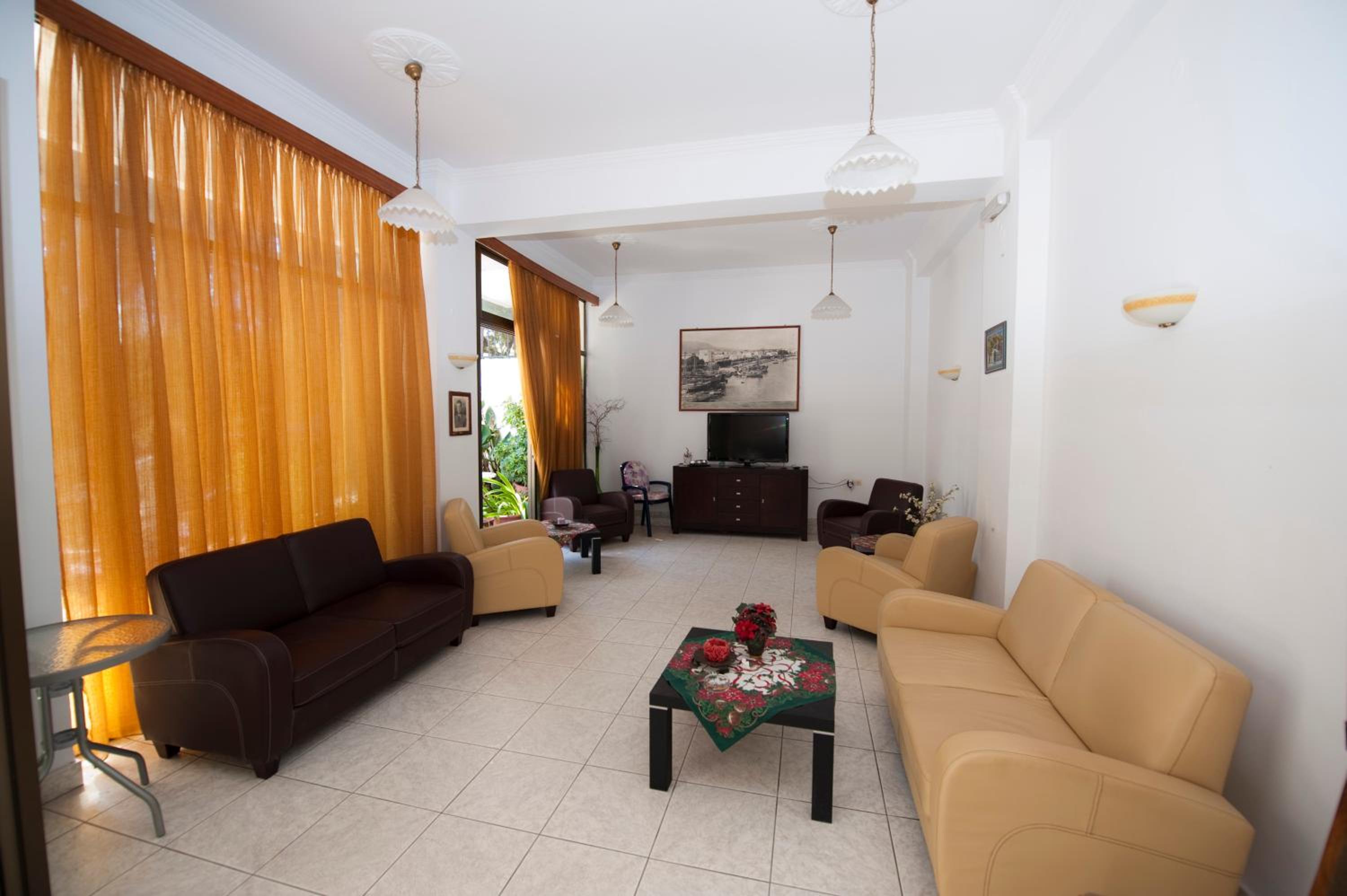 Triple Room with Balcony and Sea View