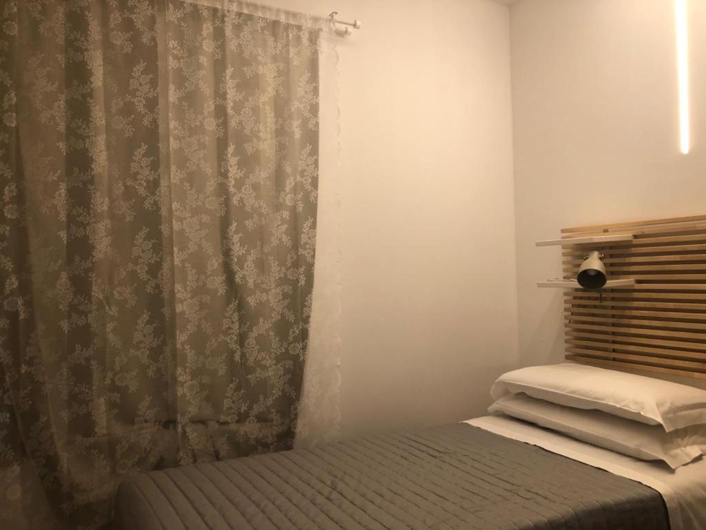 Double or Twin Room with Private Bathroom - Photo 1