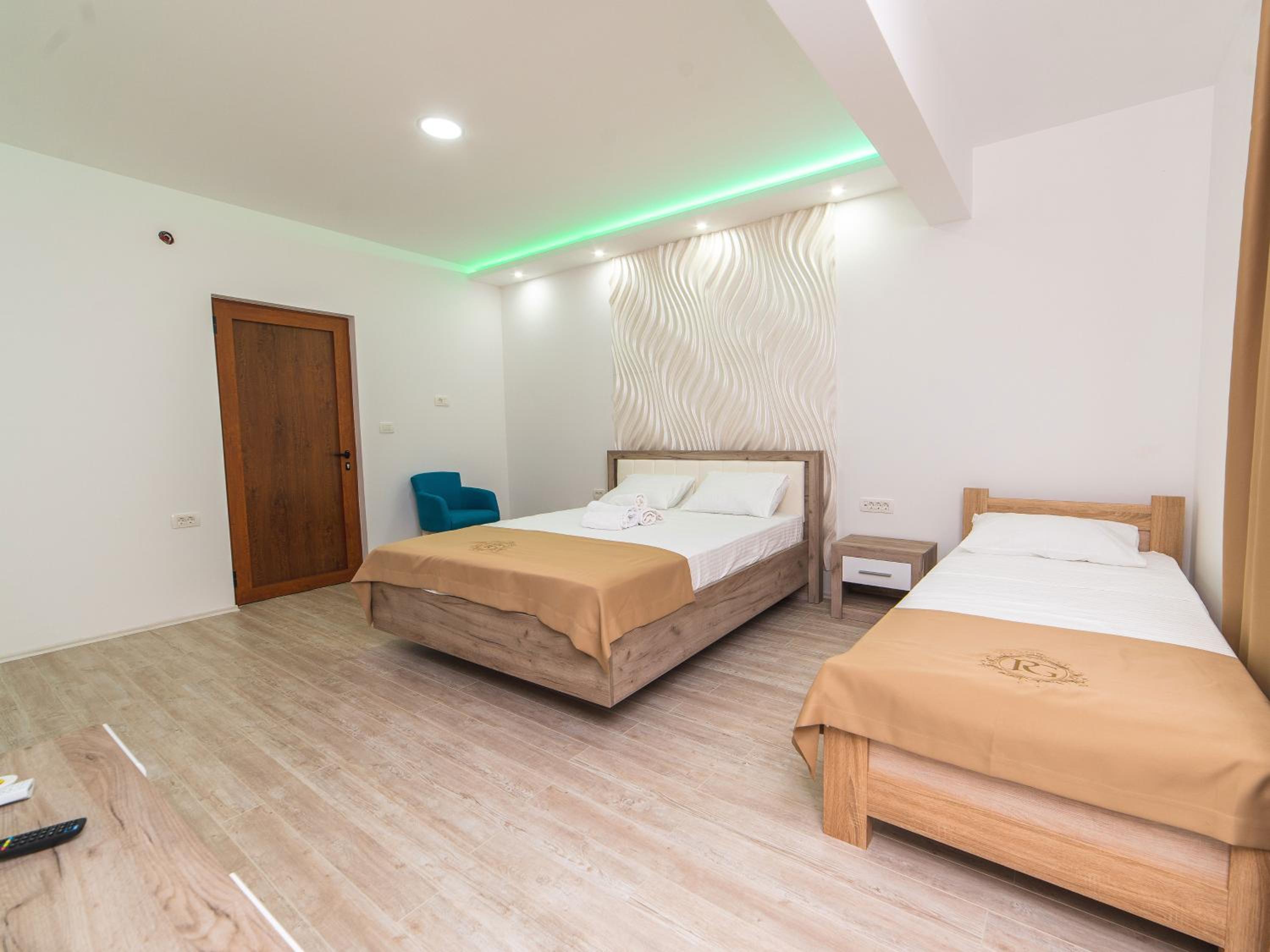 Comfort Triple Room