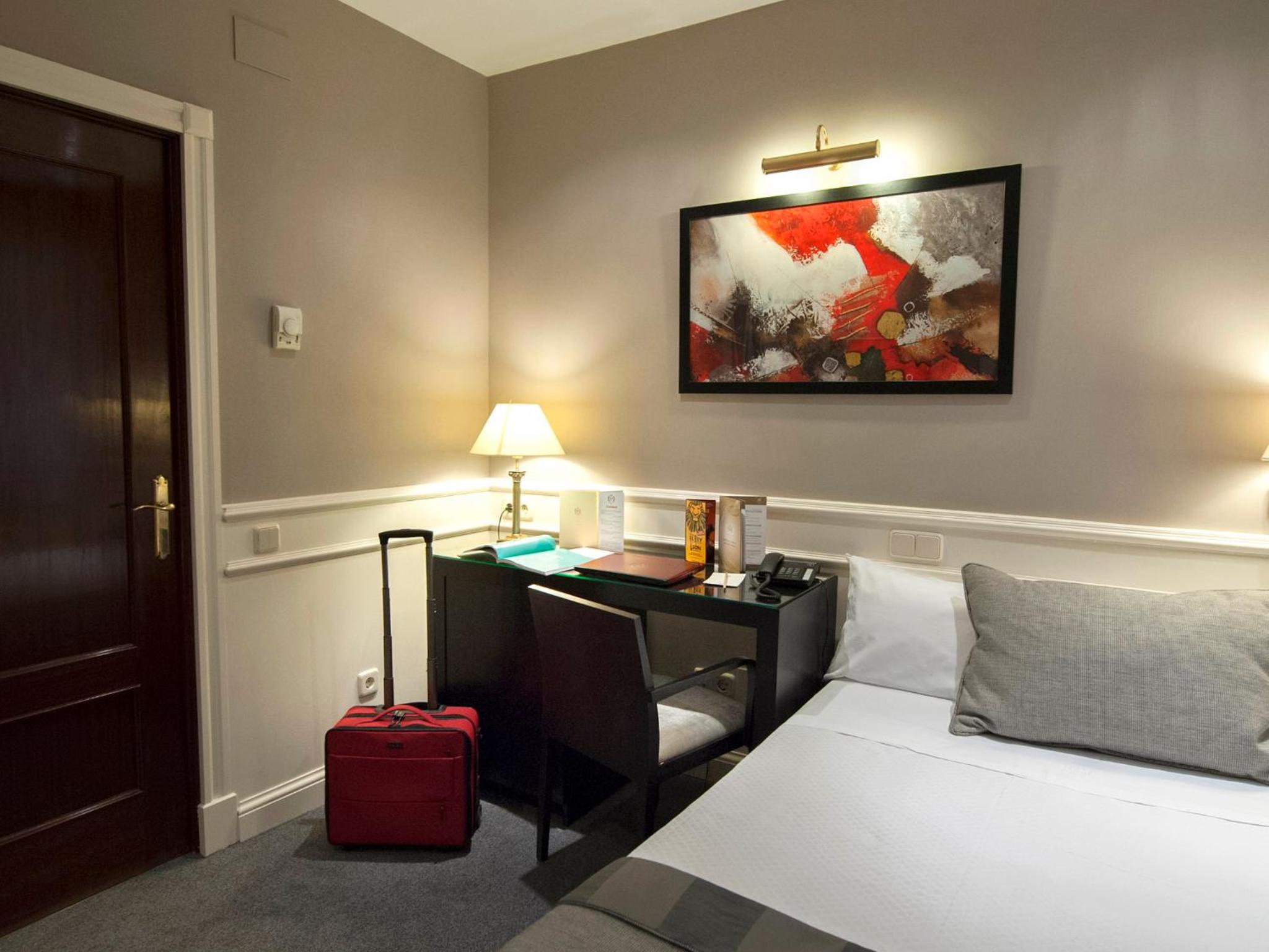 Single Room photo 2