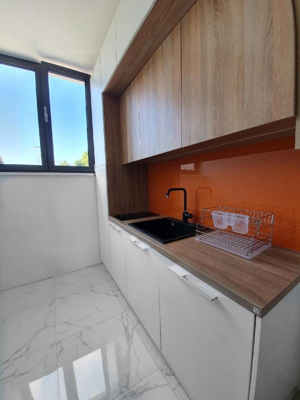 Apartment - Photo 10