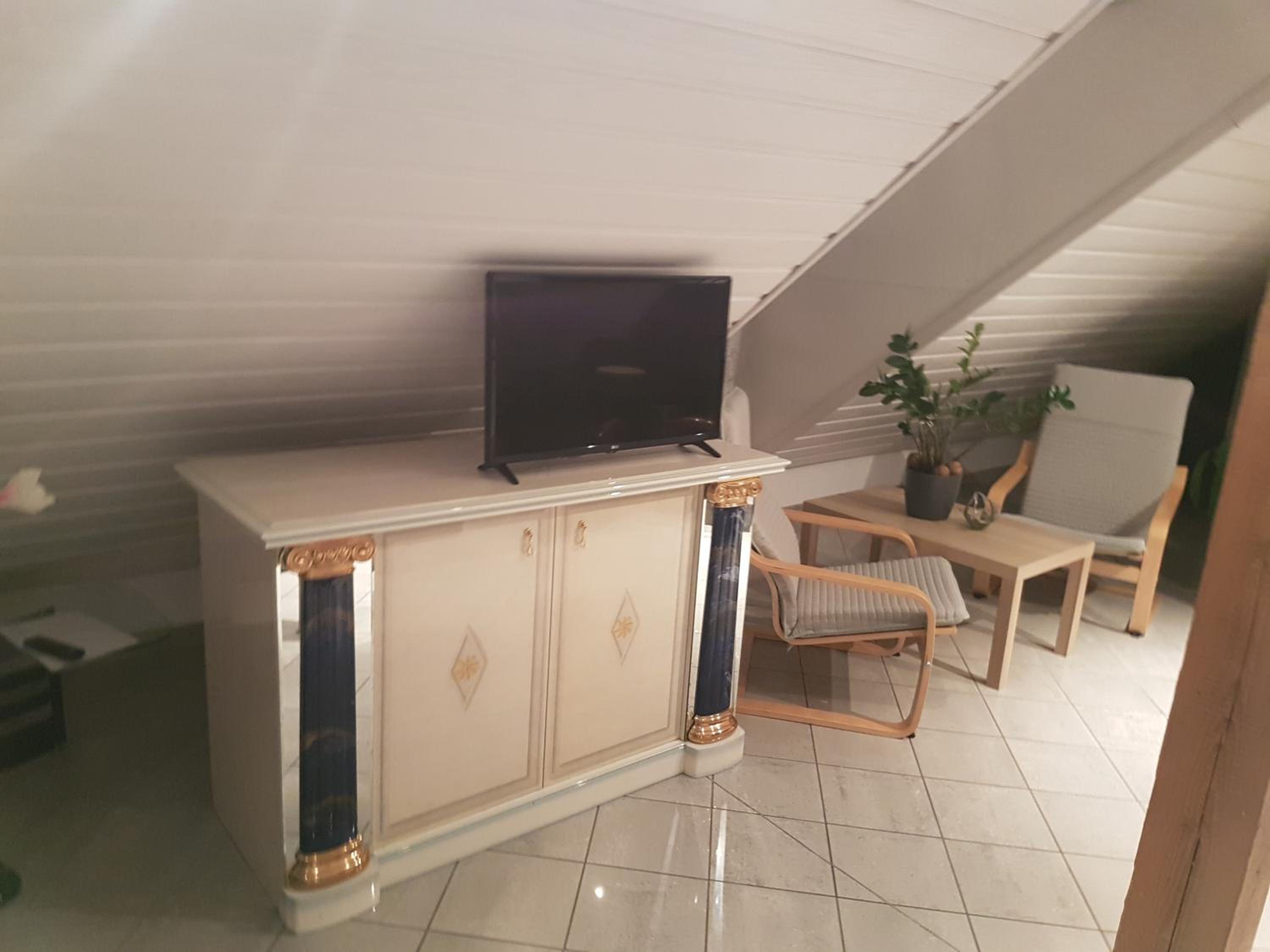 One-Bedroom Apartment - Photo 6
