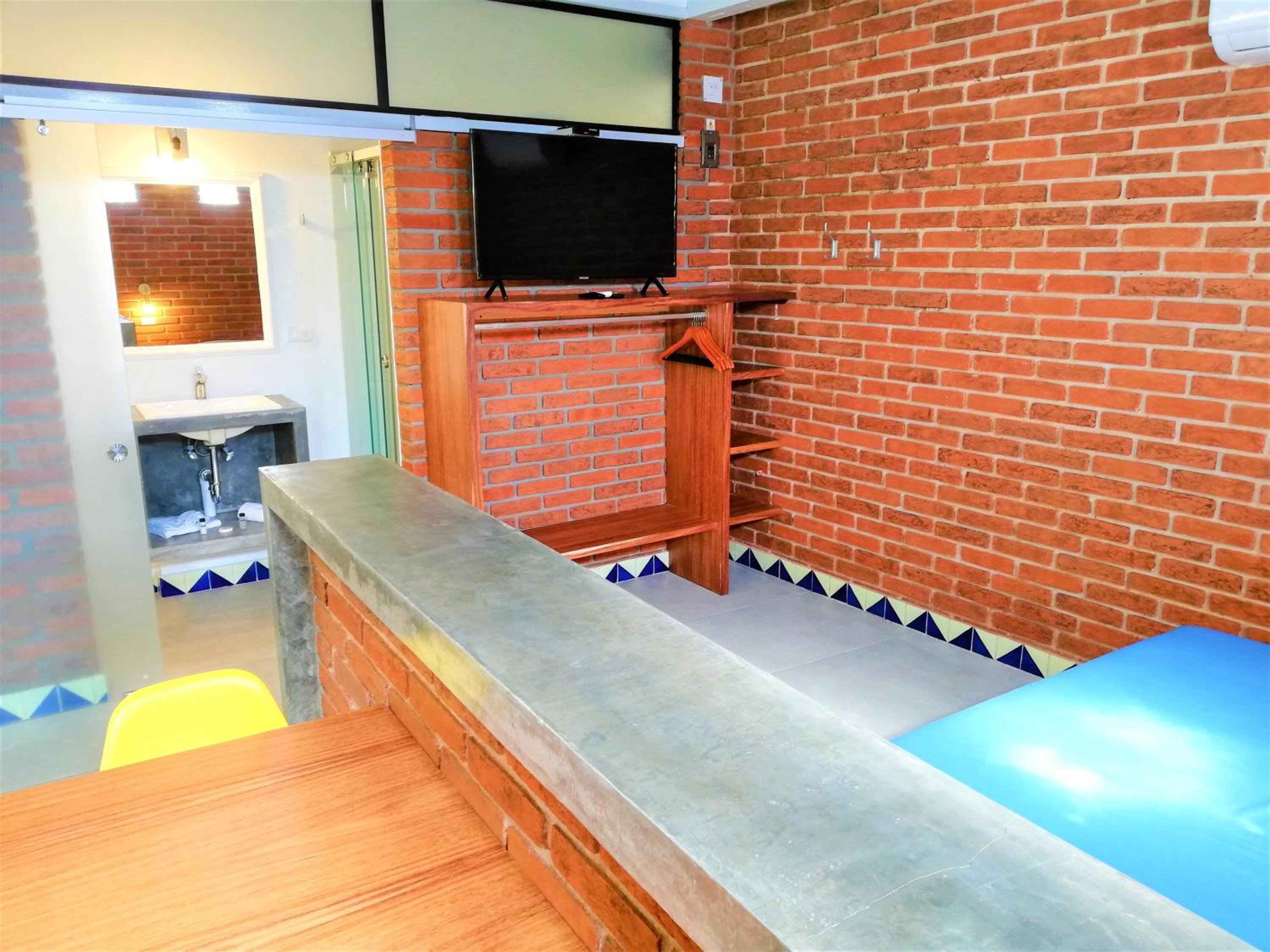 Queen Room - Photo 2