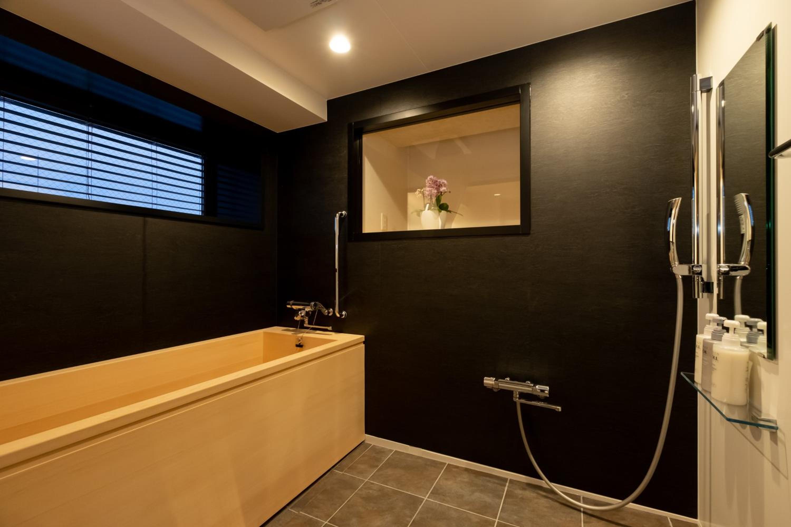 Modern Twin Room (Up to 2 Adults) - Non Smoking - Photo 4