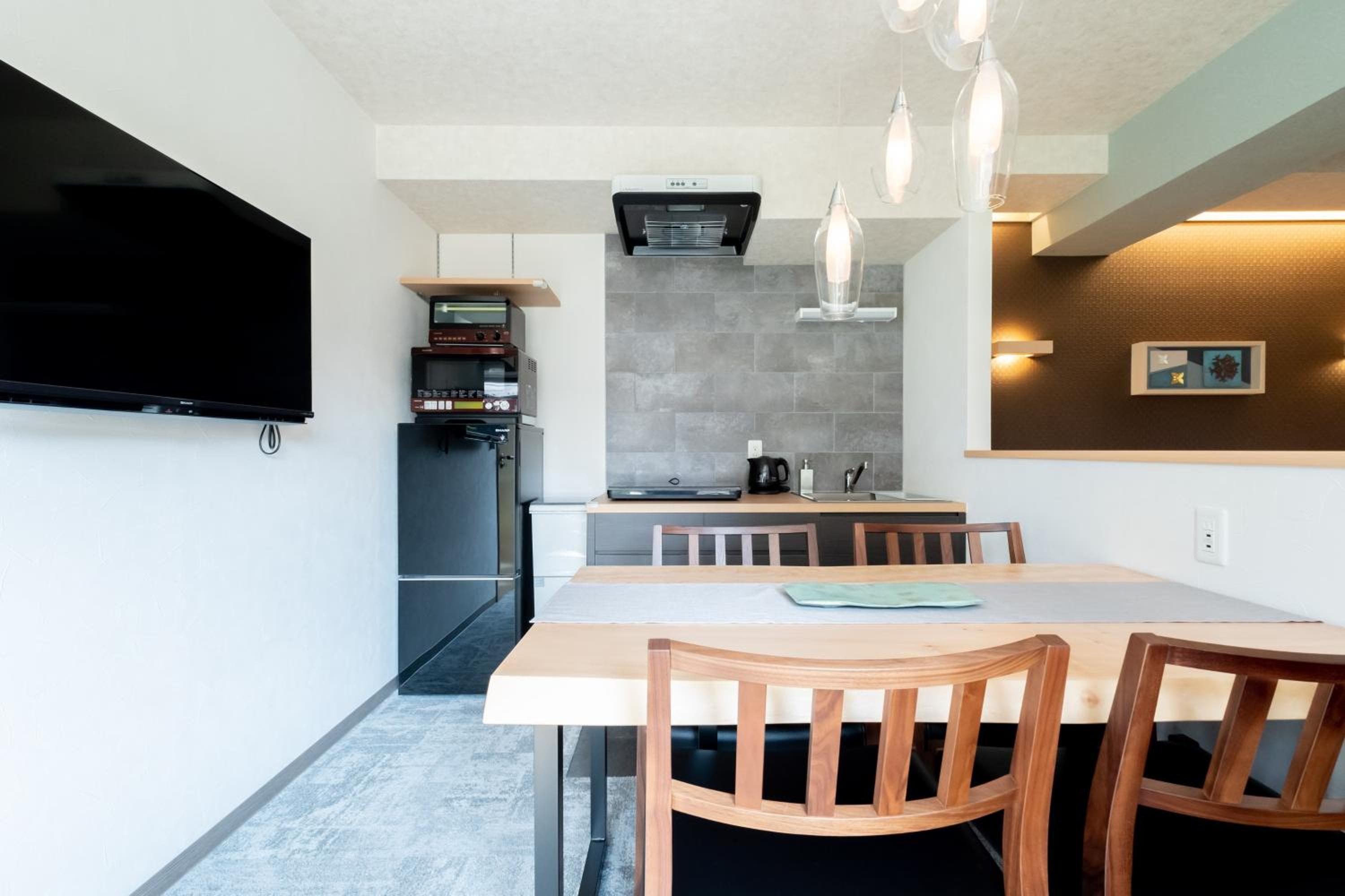 Superior Twin Room (Up to 2 Adults) - Non Smoking - Photo 12