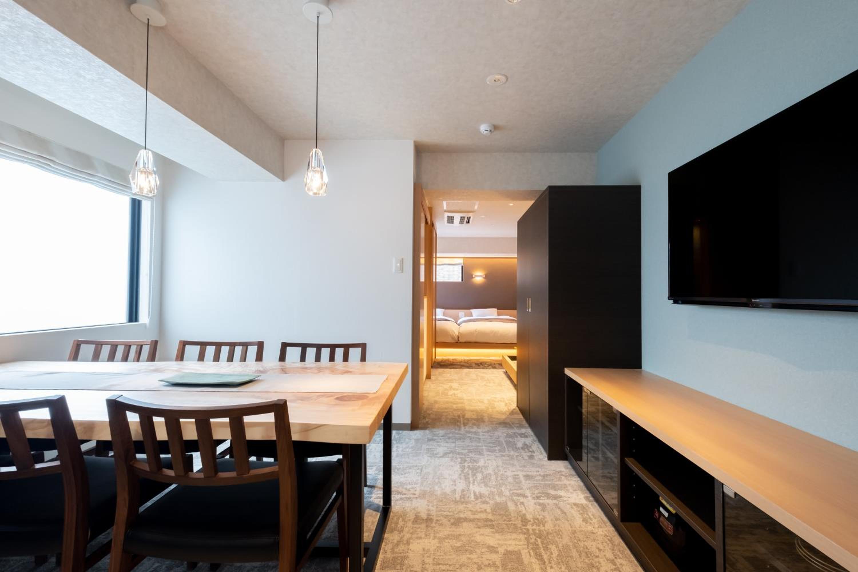 Junior Suite (Up to 3 Adults) - Non Smoking - Photo 1