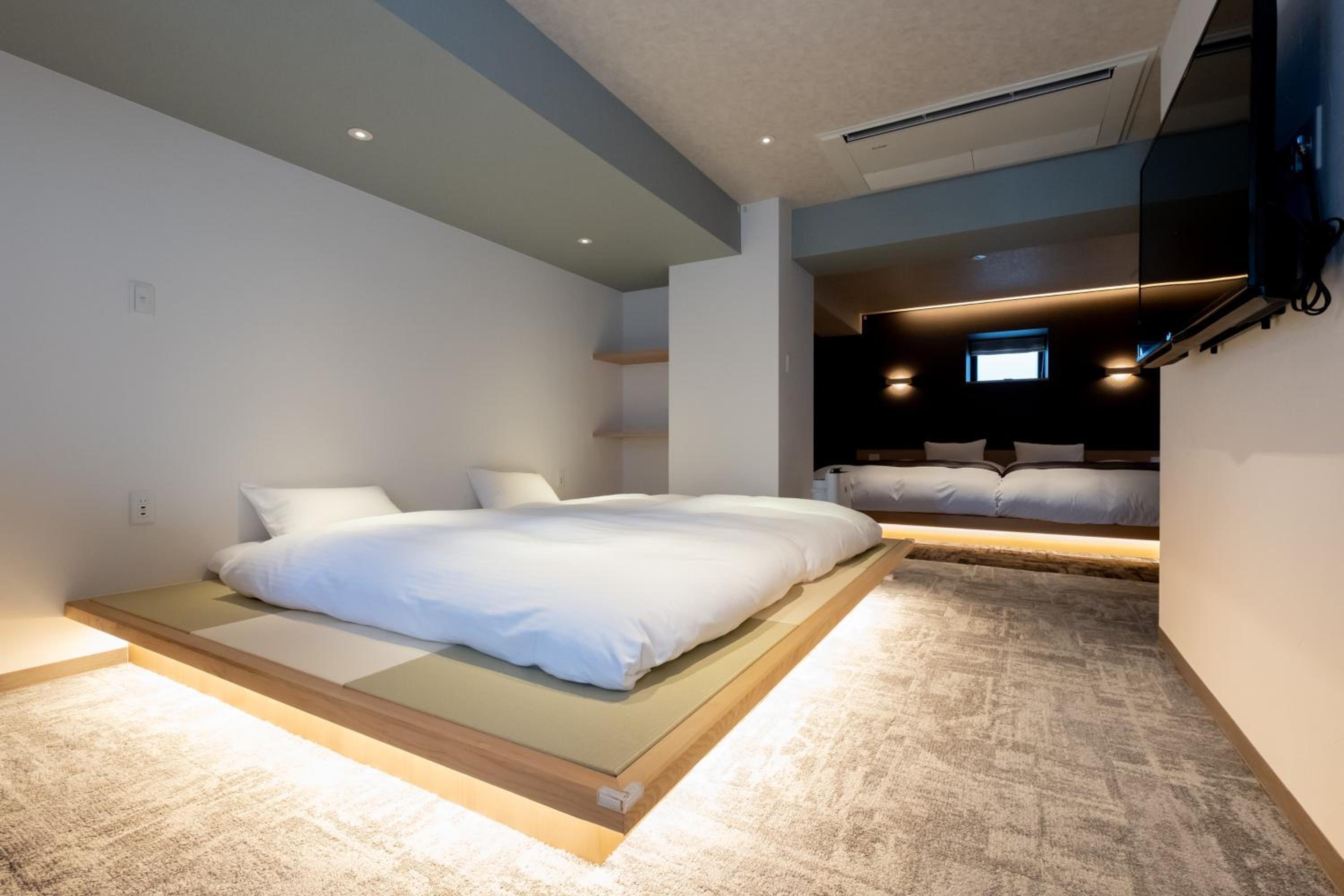 Suite (Up to 4 Adults) - Non Smoking - Photo 2