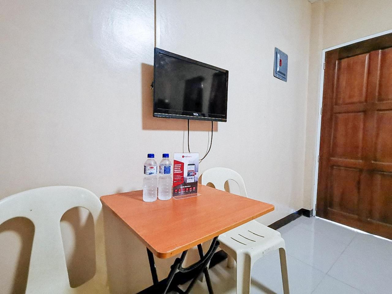 Standard Twin Room - Photo 3