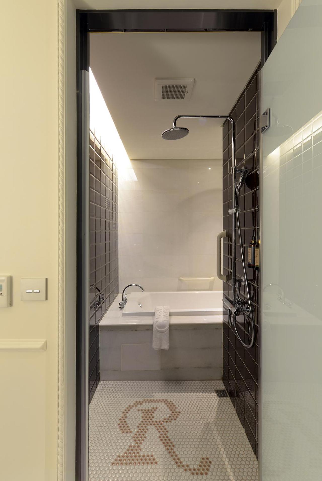 Deluxe Double Room - Photo 4