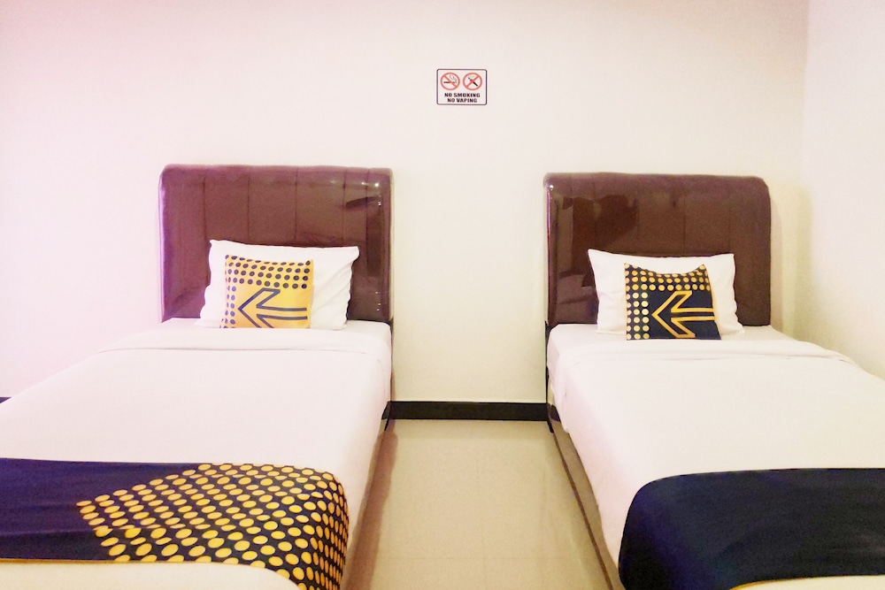 Standard Twin Room photo 2