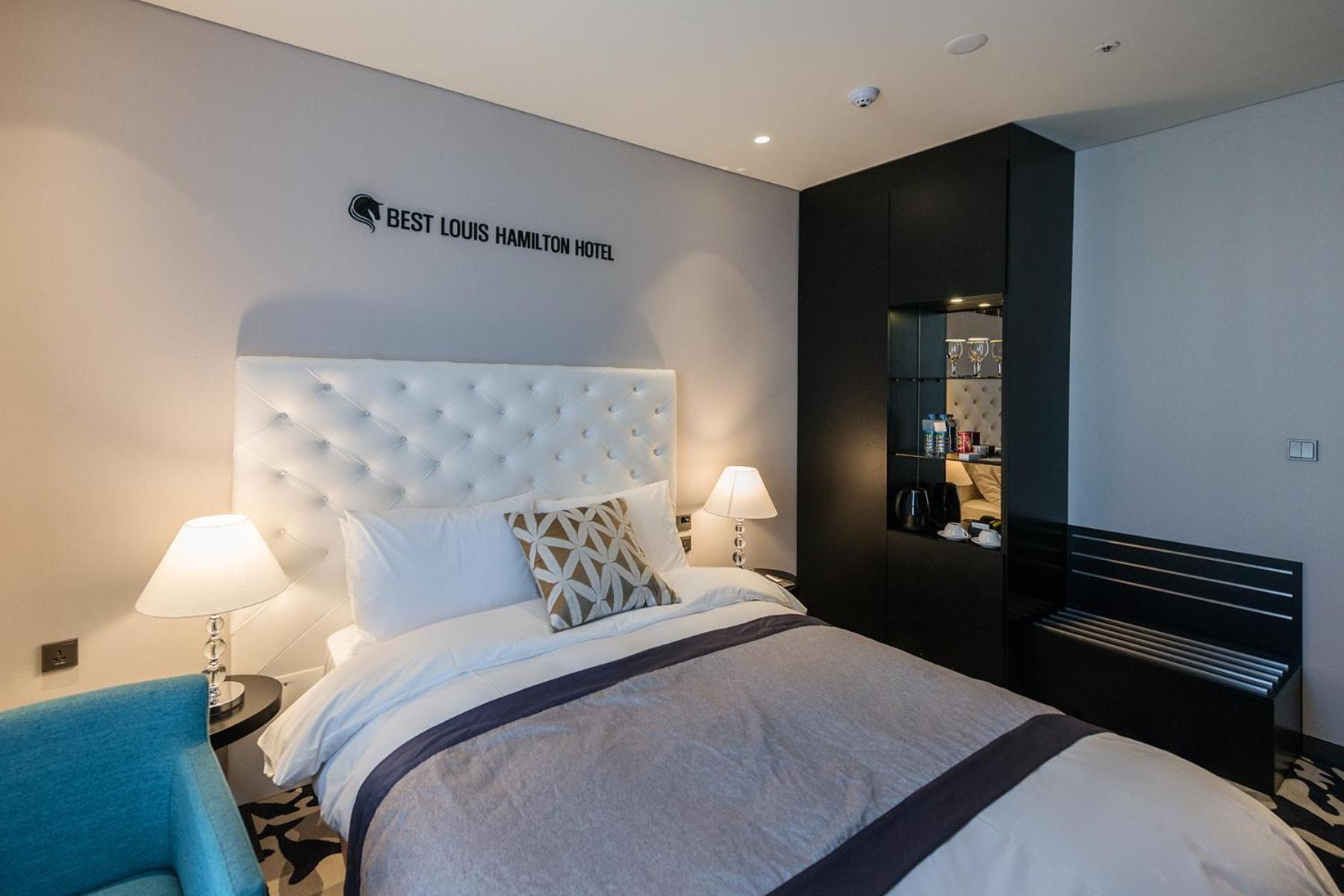 Deluxe Queen Room photo 3