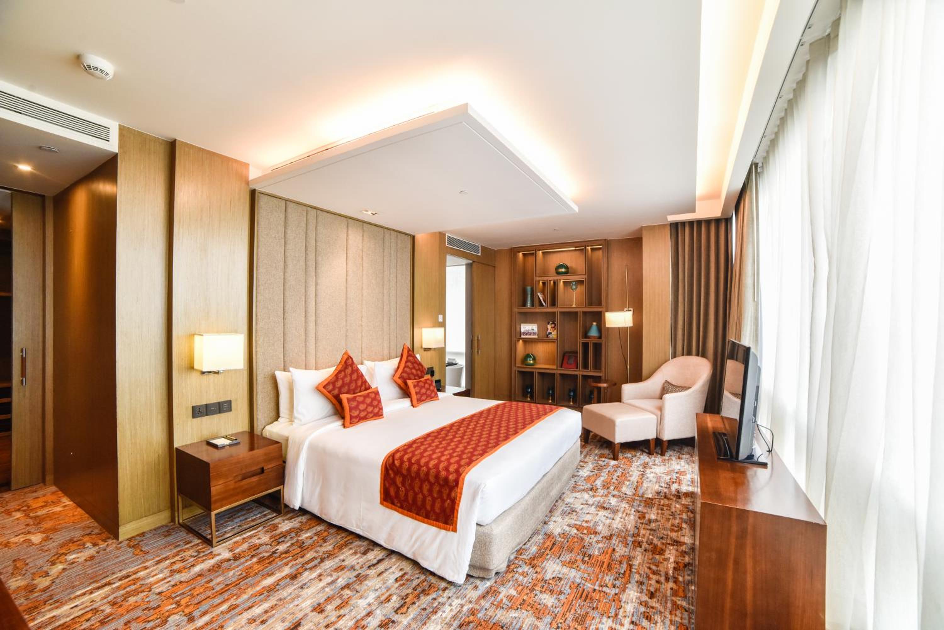 Diplomatic Suite | 15% discount on Spa & 20% discount on F&B (Till 31st Oct) - Photo 1