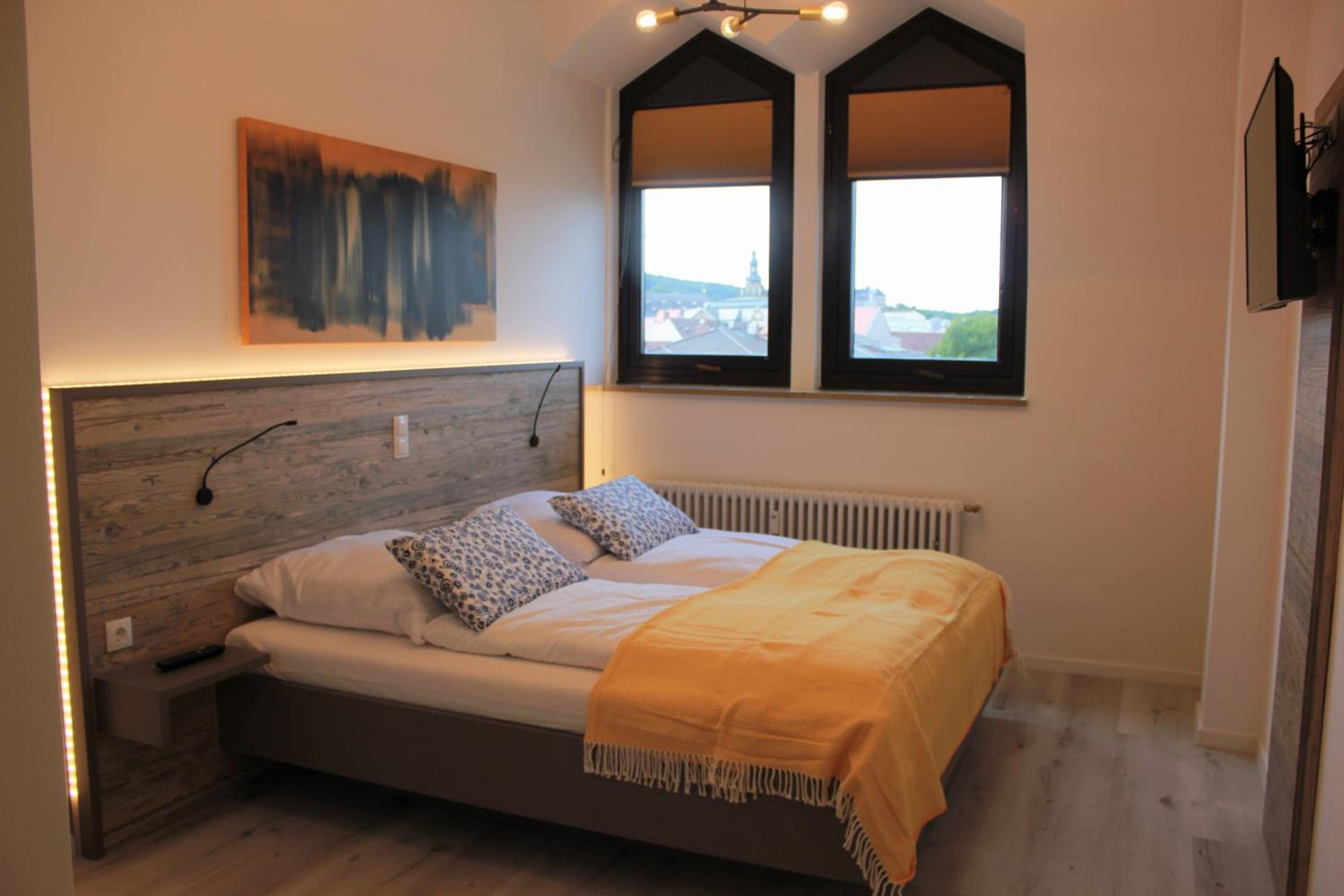 Standard Double Room - Photo 8
