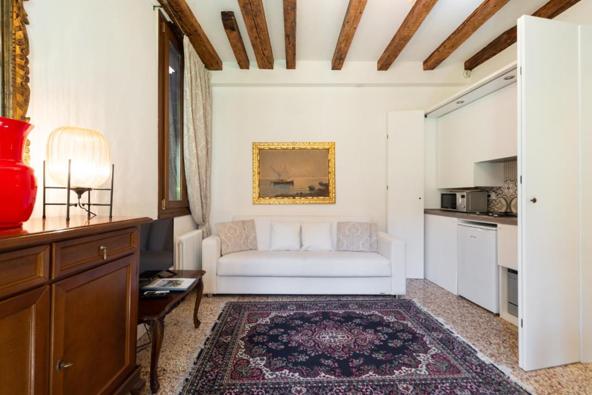 Superior Apartment photo 2