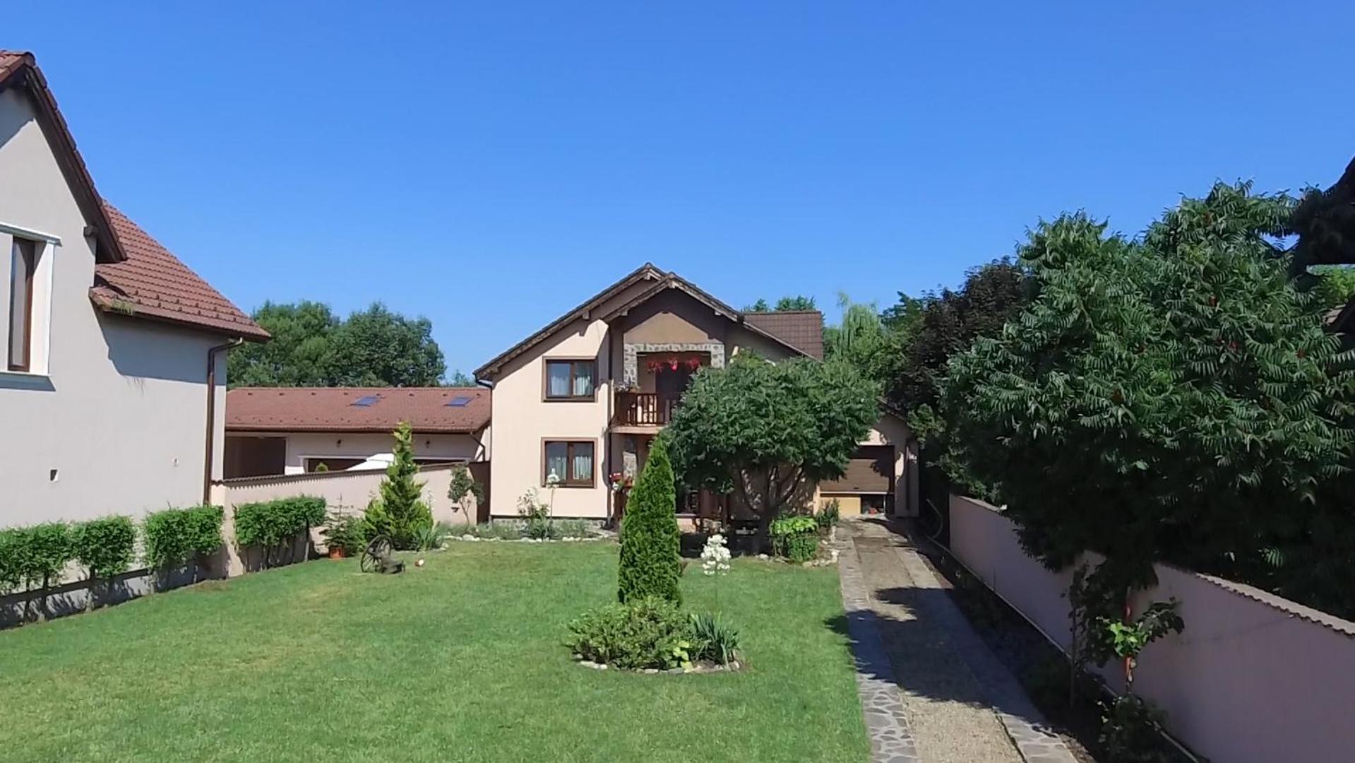 Villa with Garden View - Photo 12