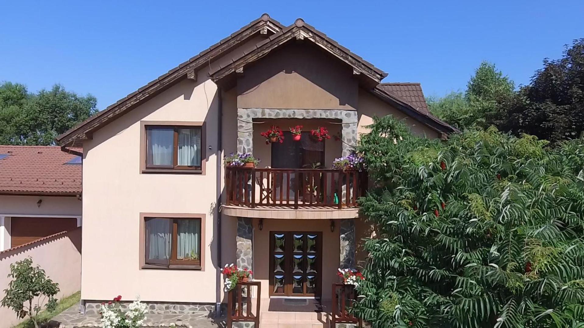 Villa with Garden View - Photo 11