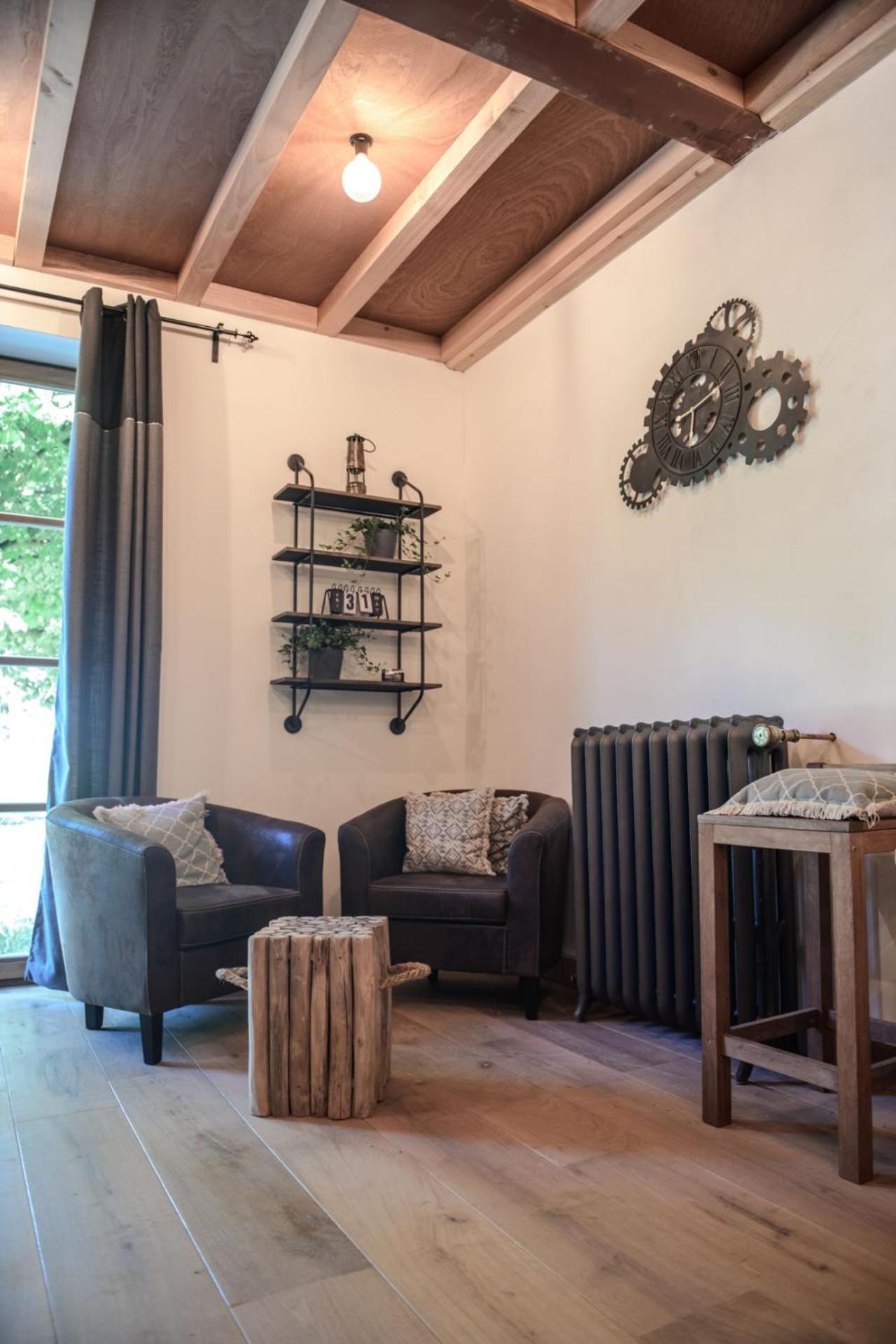 Holiday Home with 9 rooms (24 Adults) photo 1