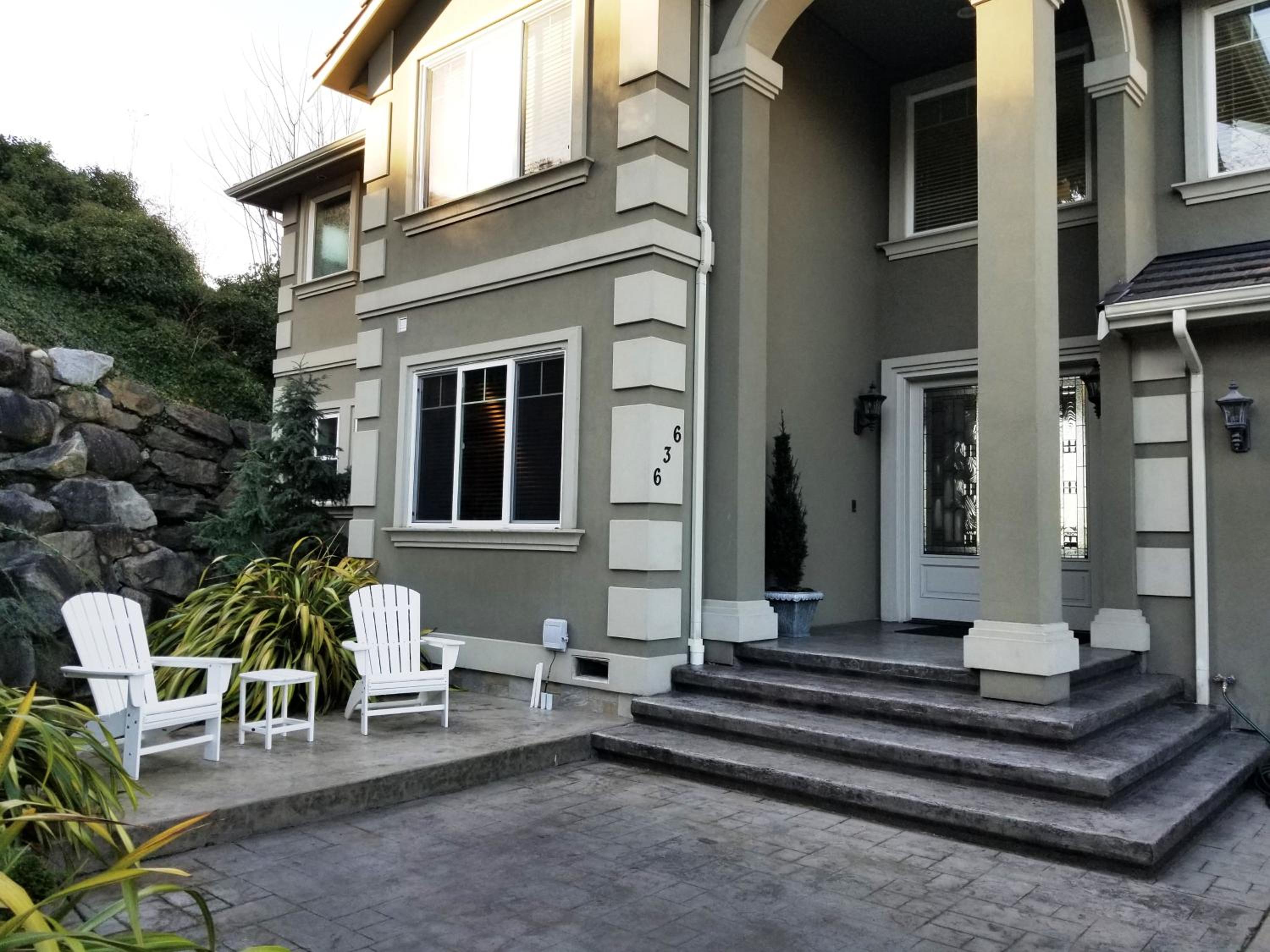 Queen Room with Ocean View - Photo 18