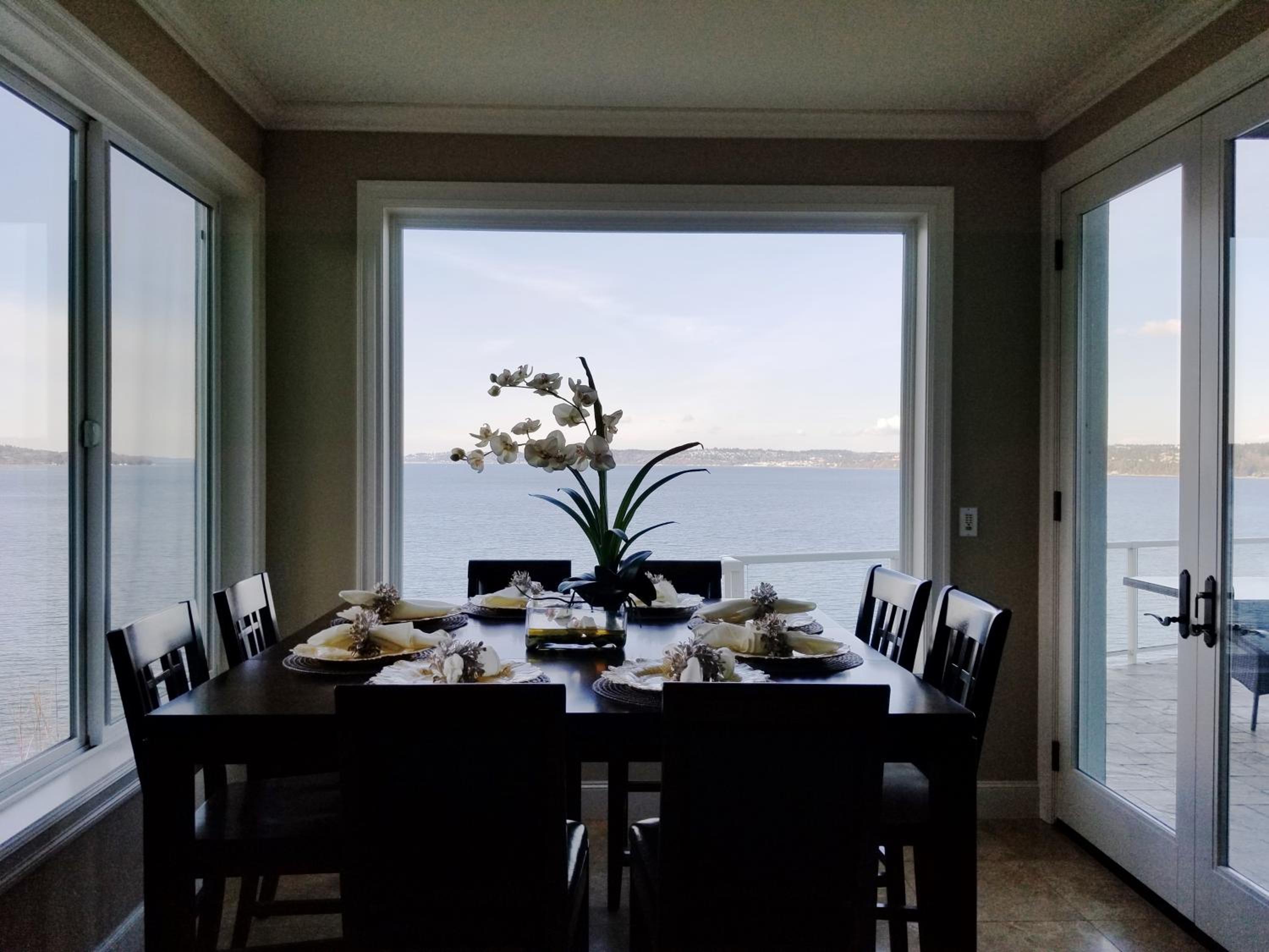 Queen Room with Ocean View - Photo 23