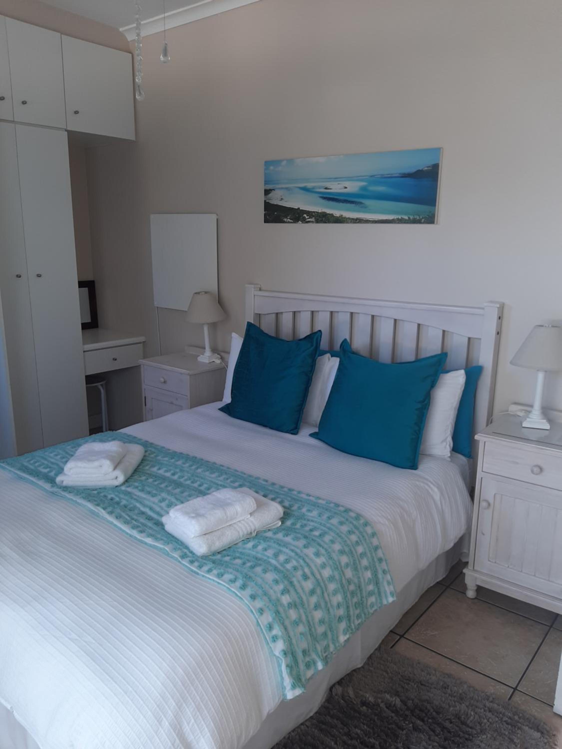 Suite - Photo 1