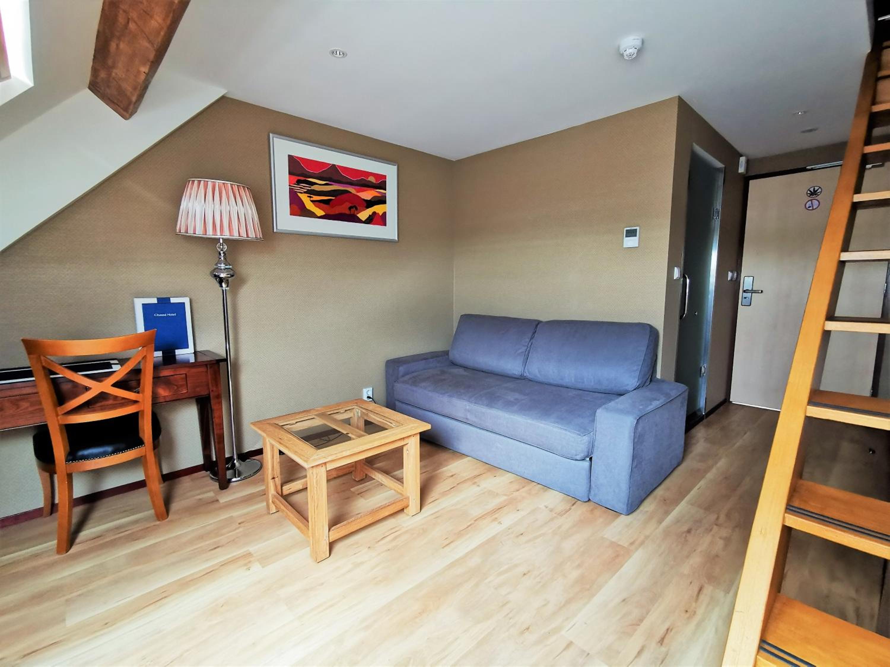 Duplex Triple Room