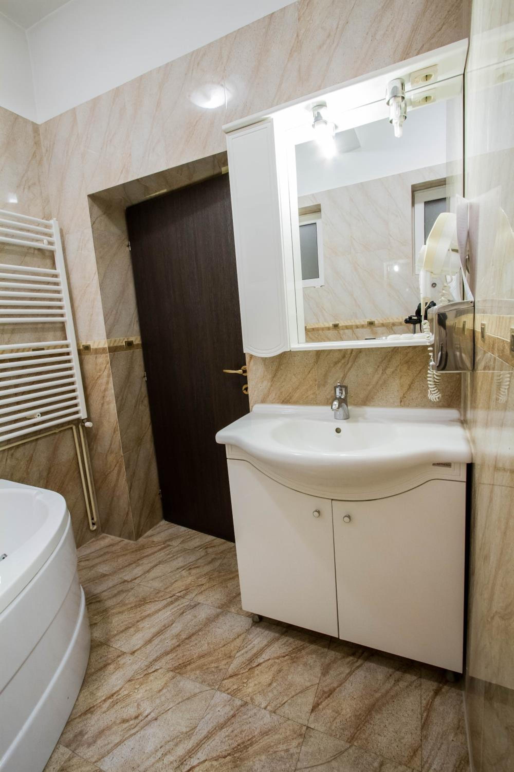 Apartment - Photo 5