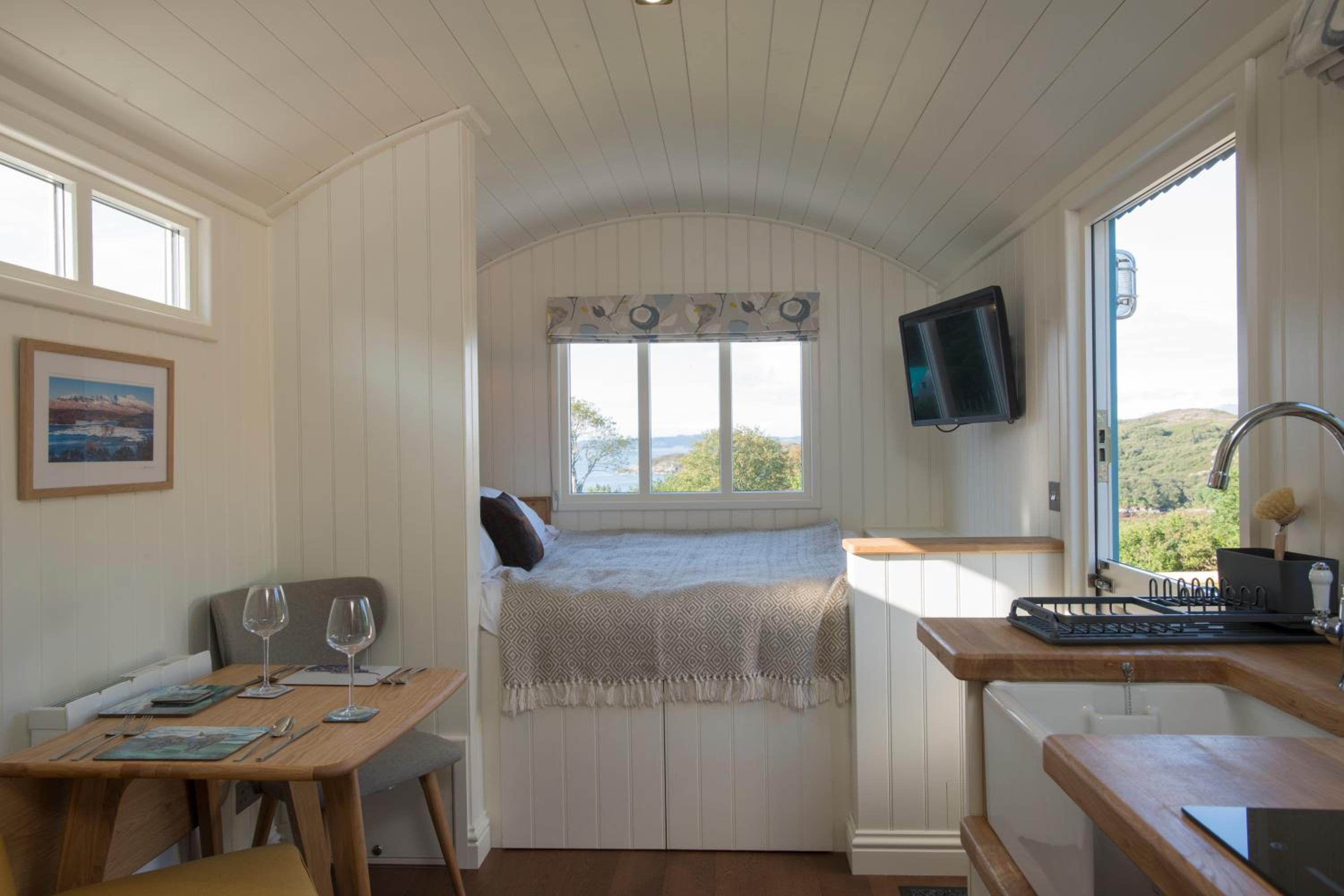 King Room with Sea View - Iris (No Pets) photo 1