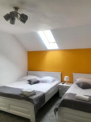 Triple Room with Private Bathroom photo 1