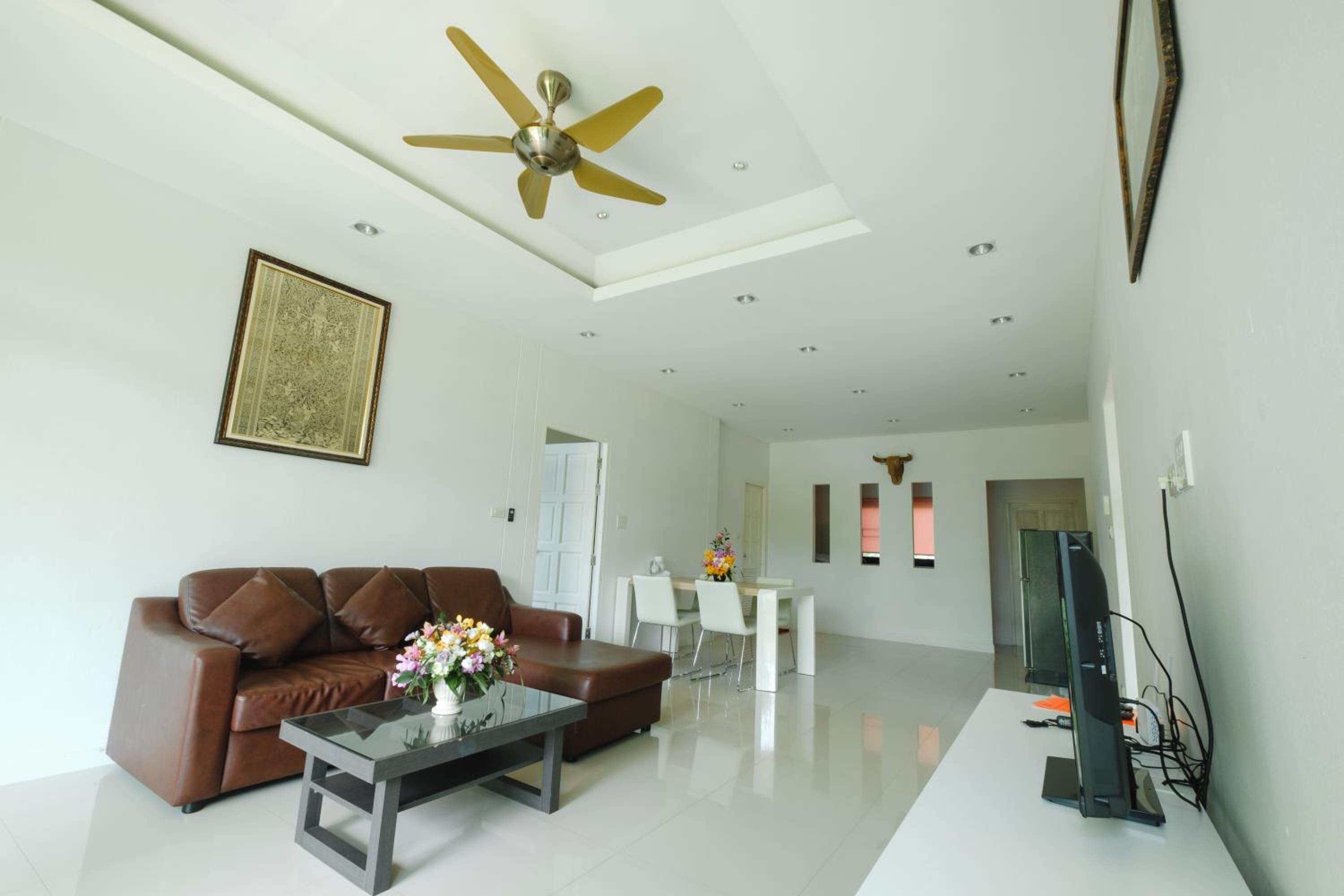 Two-Bedroom Villa - Photo 20
