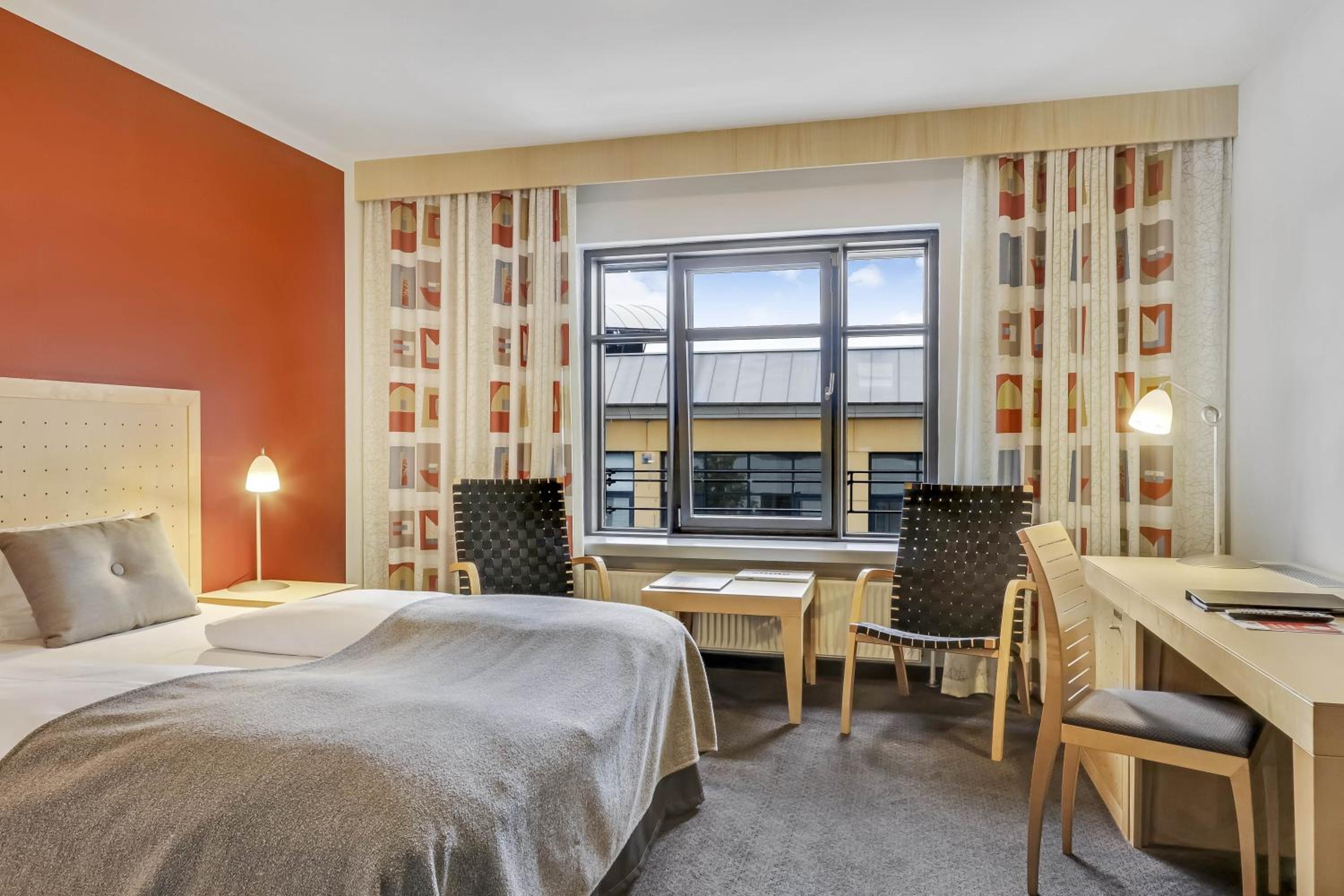Deluxe Double Room - Photo 13